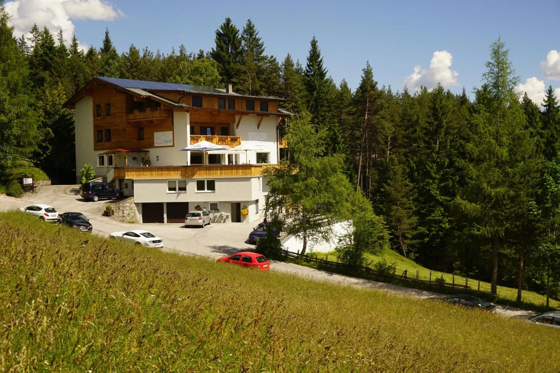 Hotel Pension Tyrol
