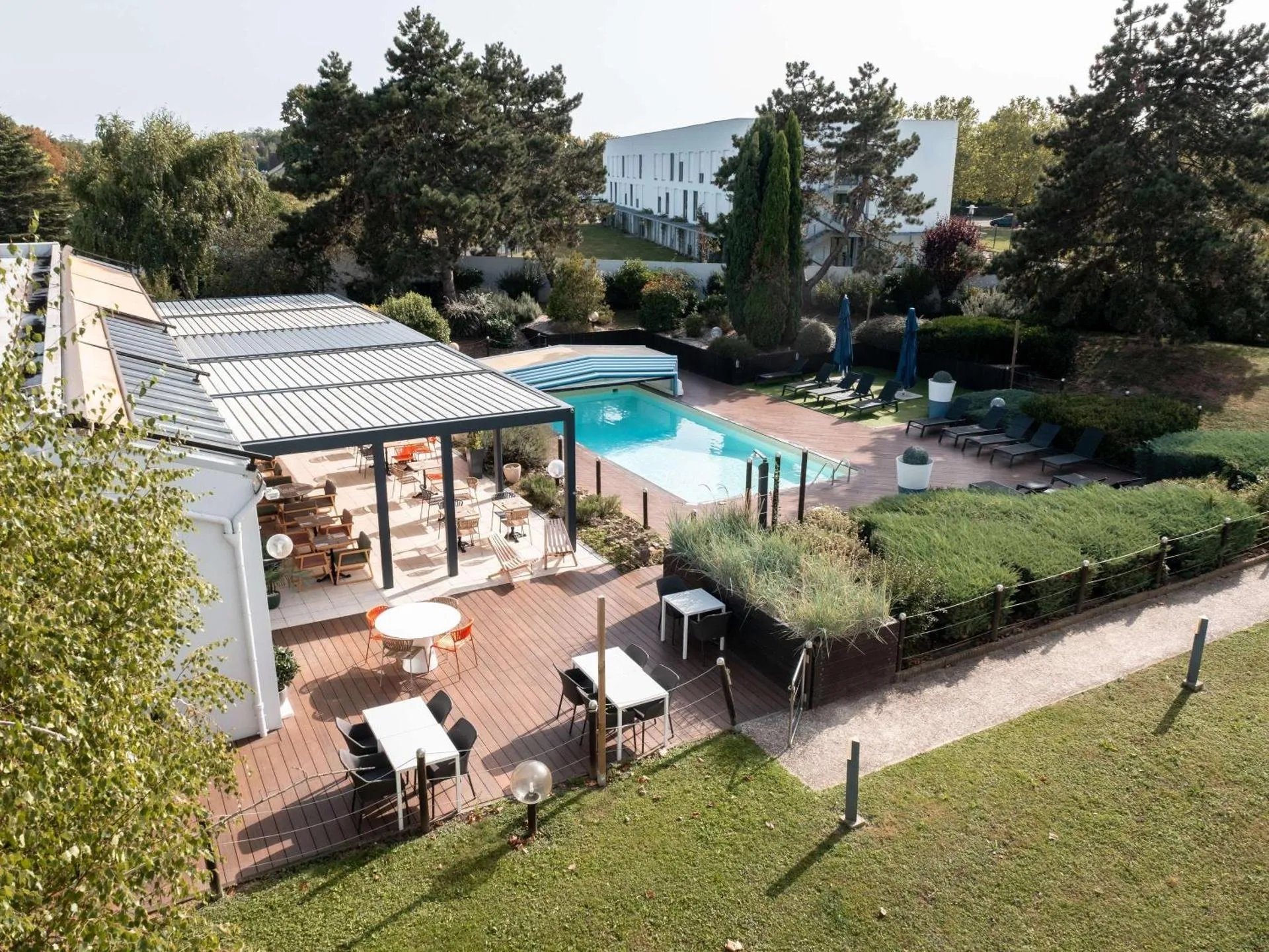 Dog Friendly Hotel $Chartres - $Novotel Chartres