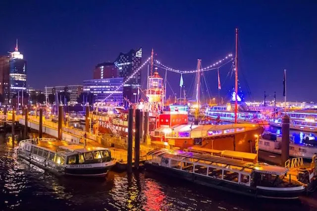 Dog Friendly Hotel $Hamburg - $Das Feuerschiff