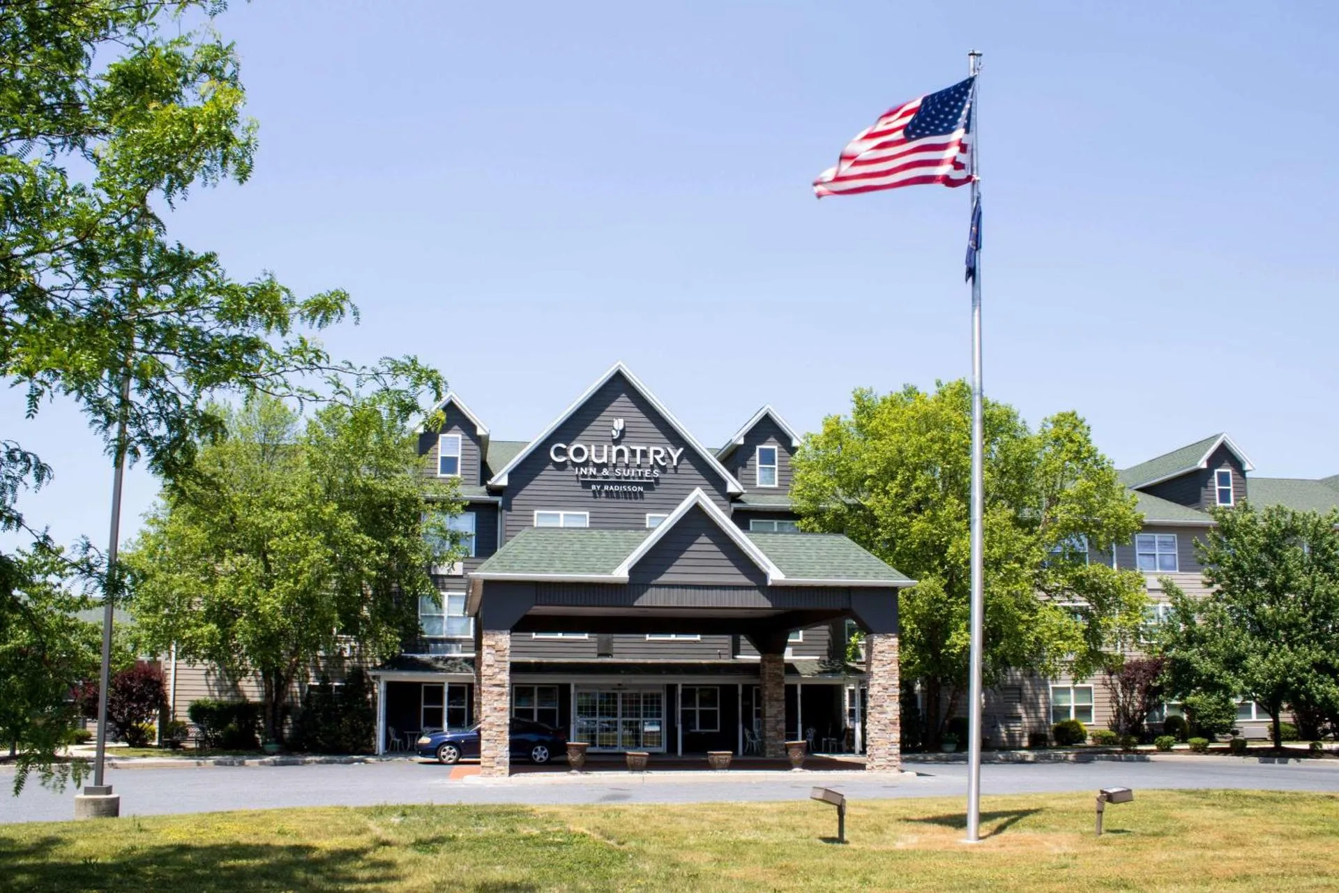 Country Inn & Suites by Radisson, Carlisle, PA