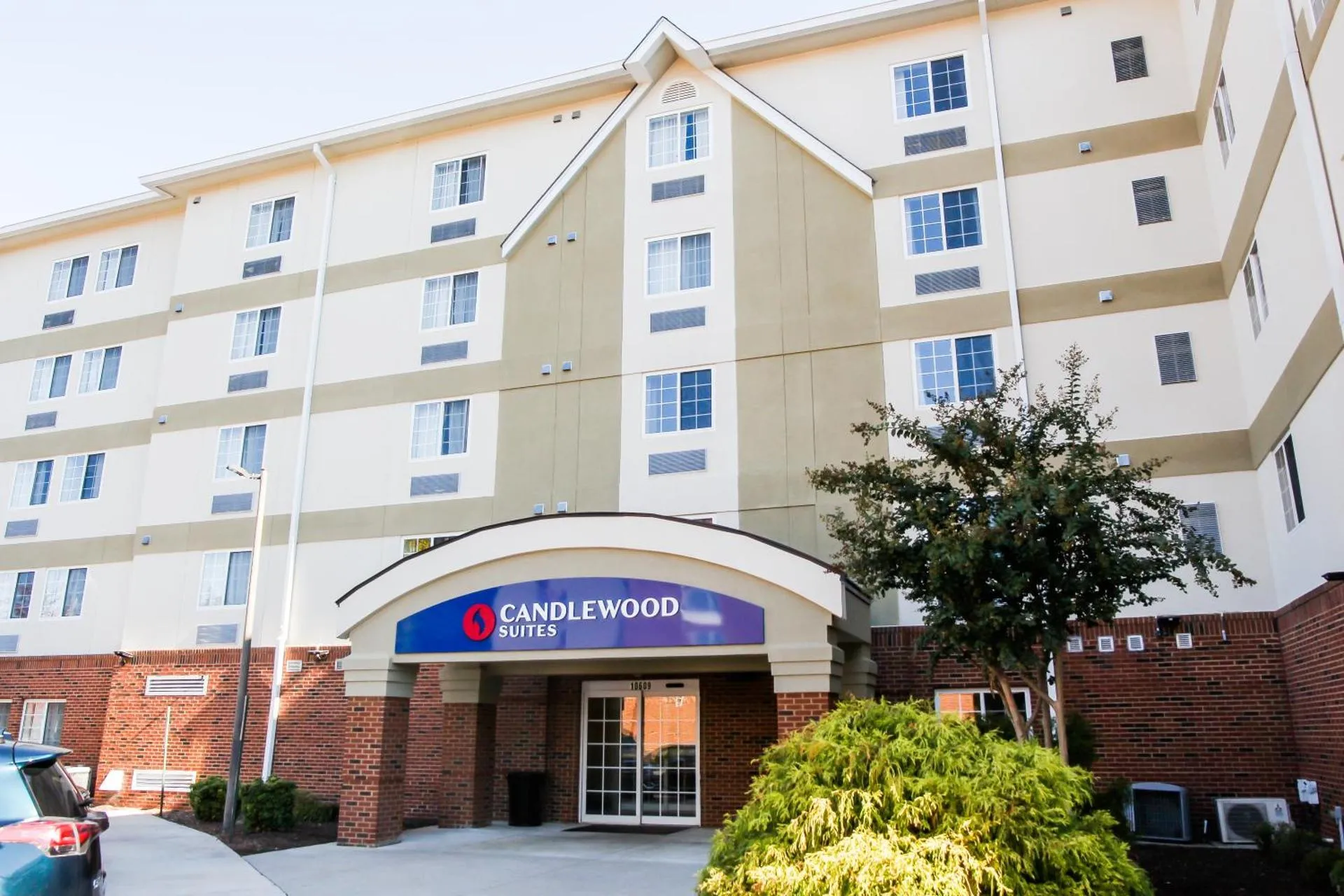 Dog Friendly Hotel $Richmond - $Candlewood Suites Richmond North-Glen Allen, an IHG Hotel