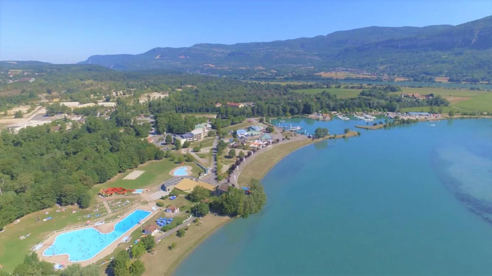 Dog Friendly Hotel $Montalieu-Vercieu - $Hôtel Vallée Bleue