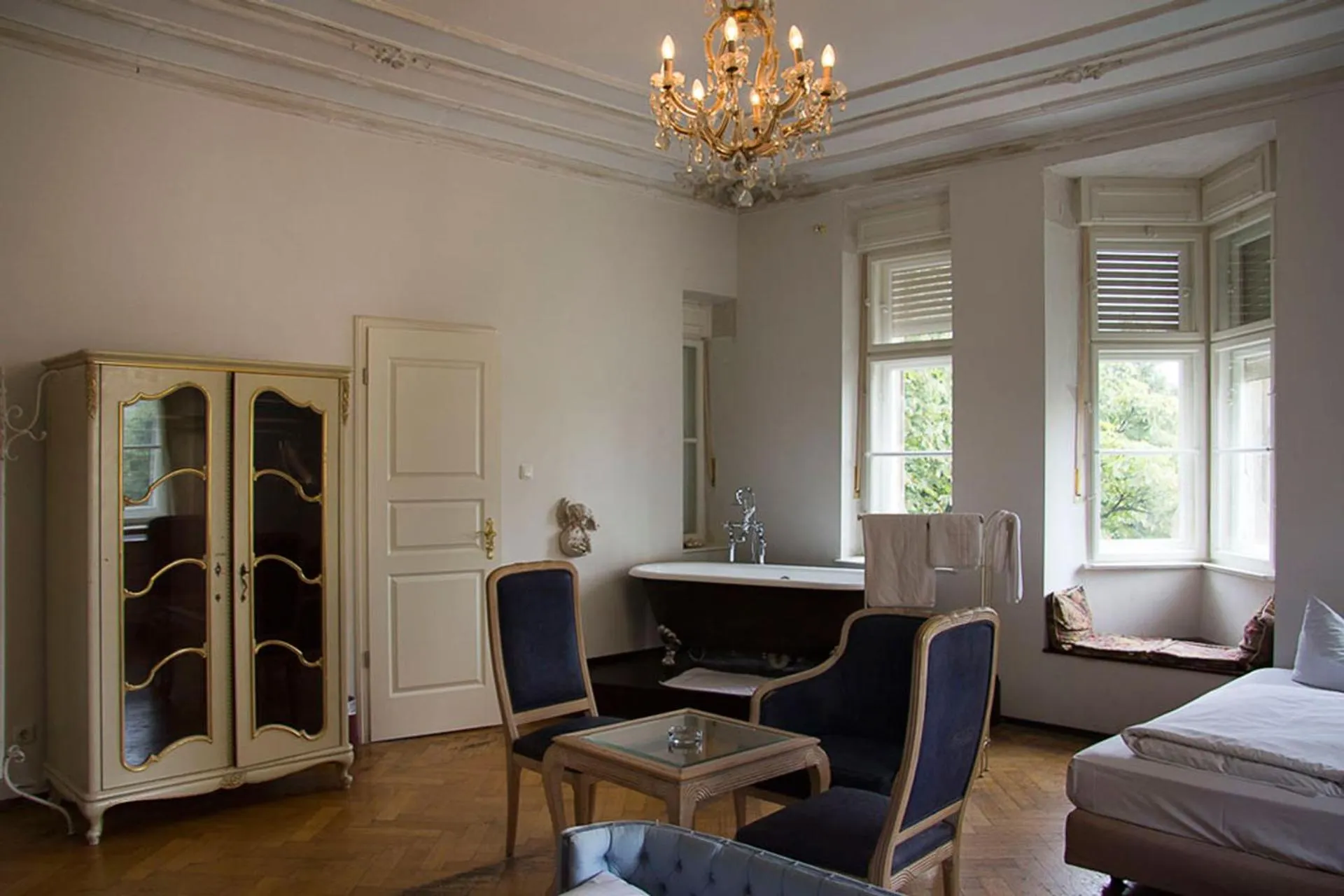 Dog Friendly Hotel $Munich - $Hotel Mariandl