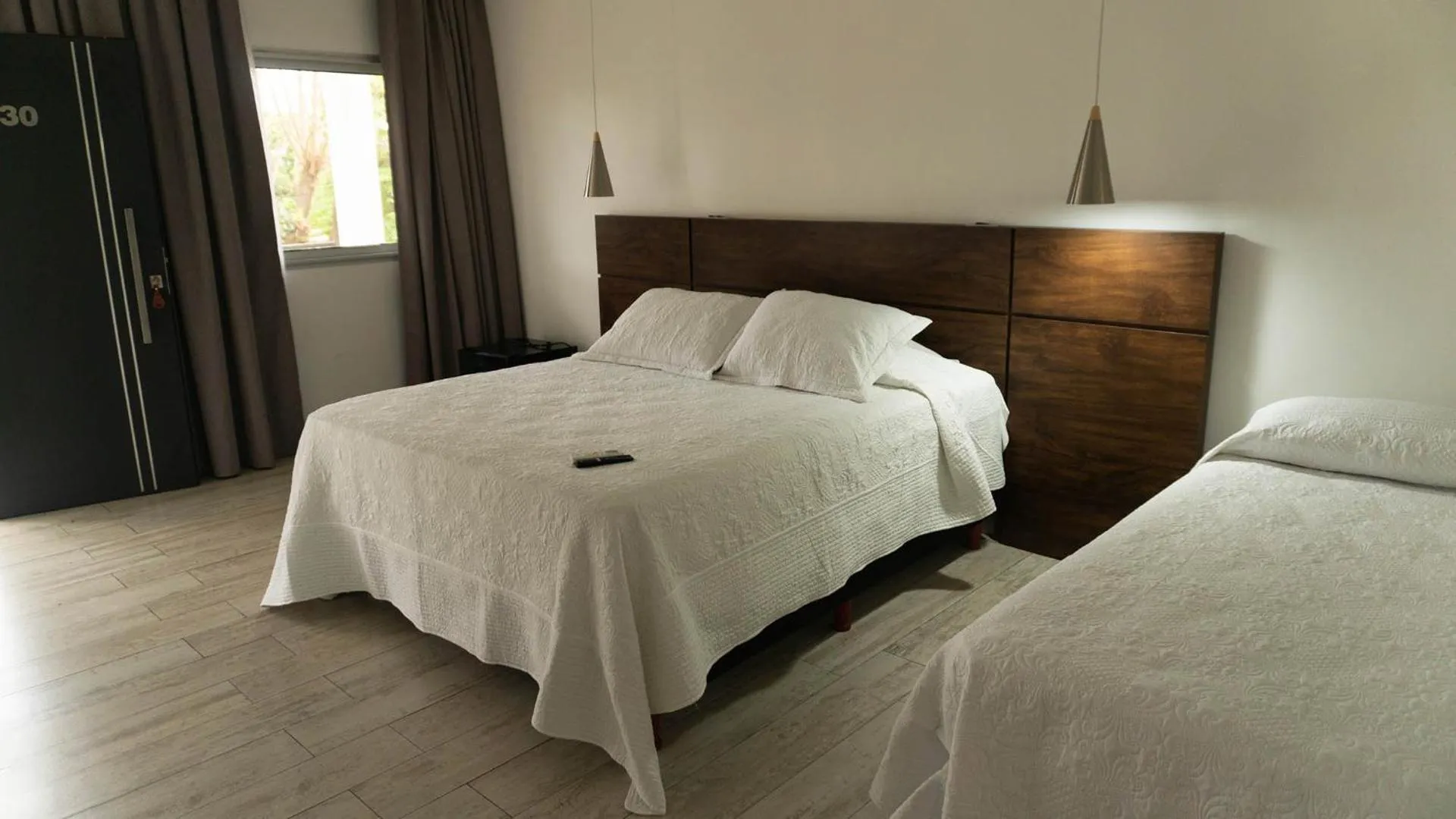 Dog Friendly Hotel $Posadas - $Hotel Oaky