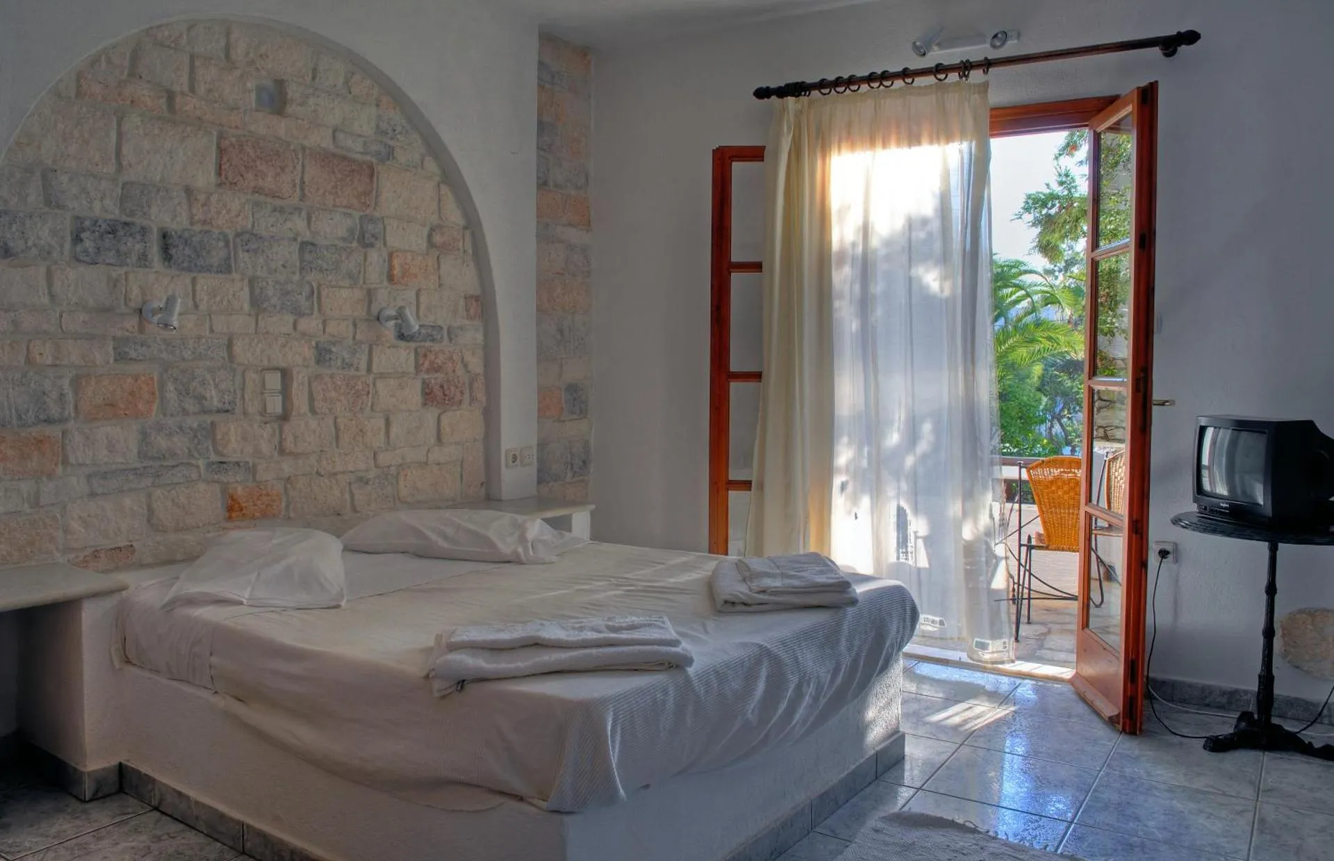 Naxos Summerland resort