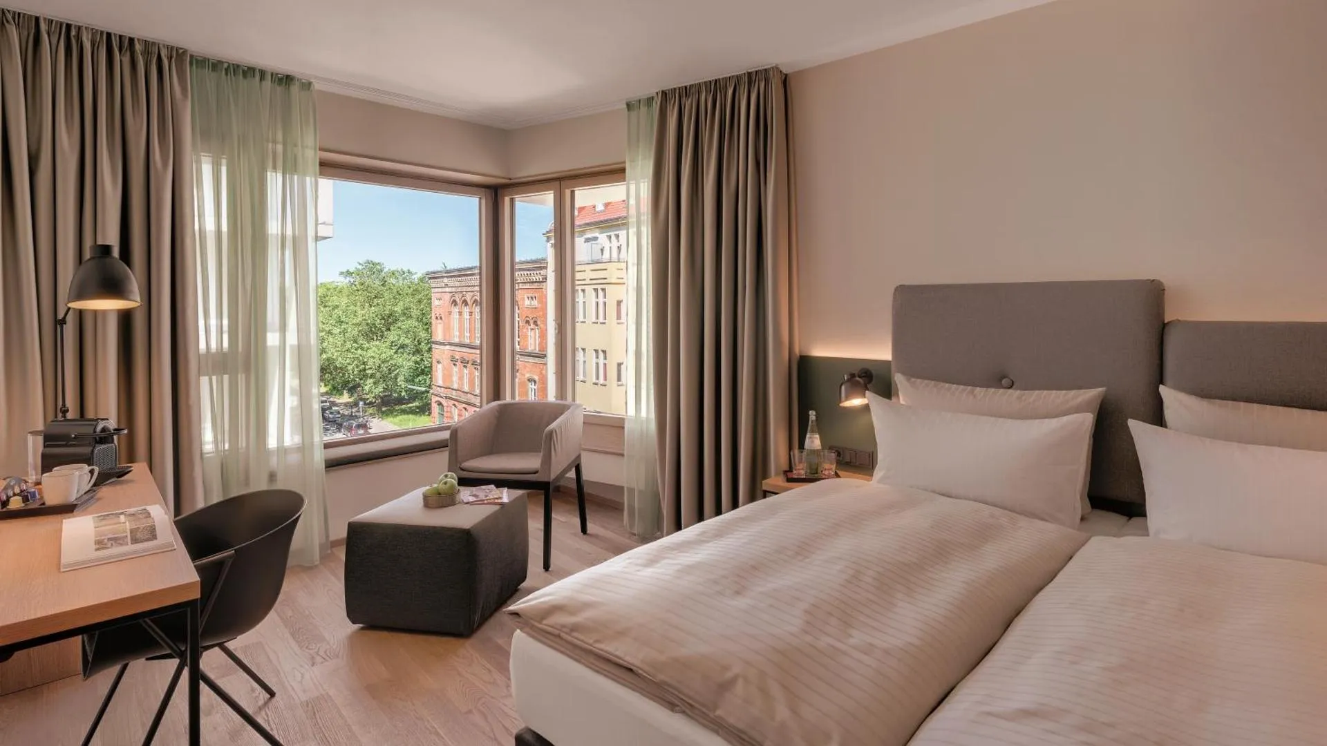 Dog Friendly Hotel $Berlin - $Hotel the YARD