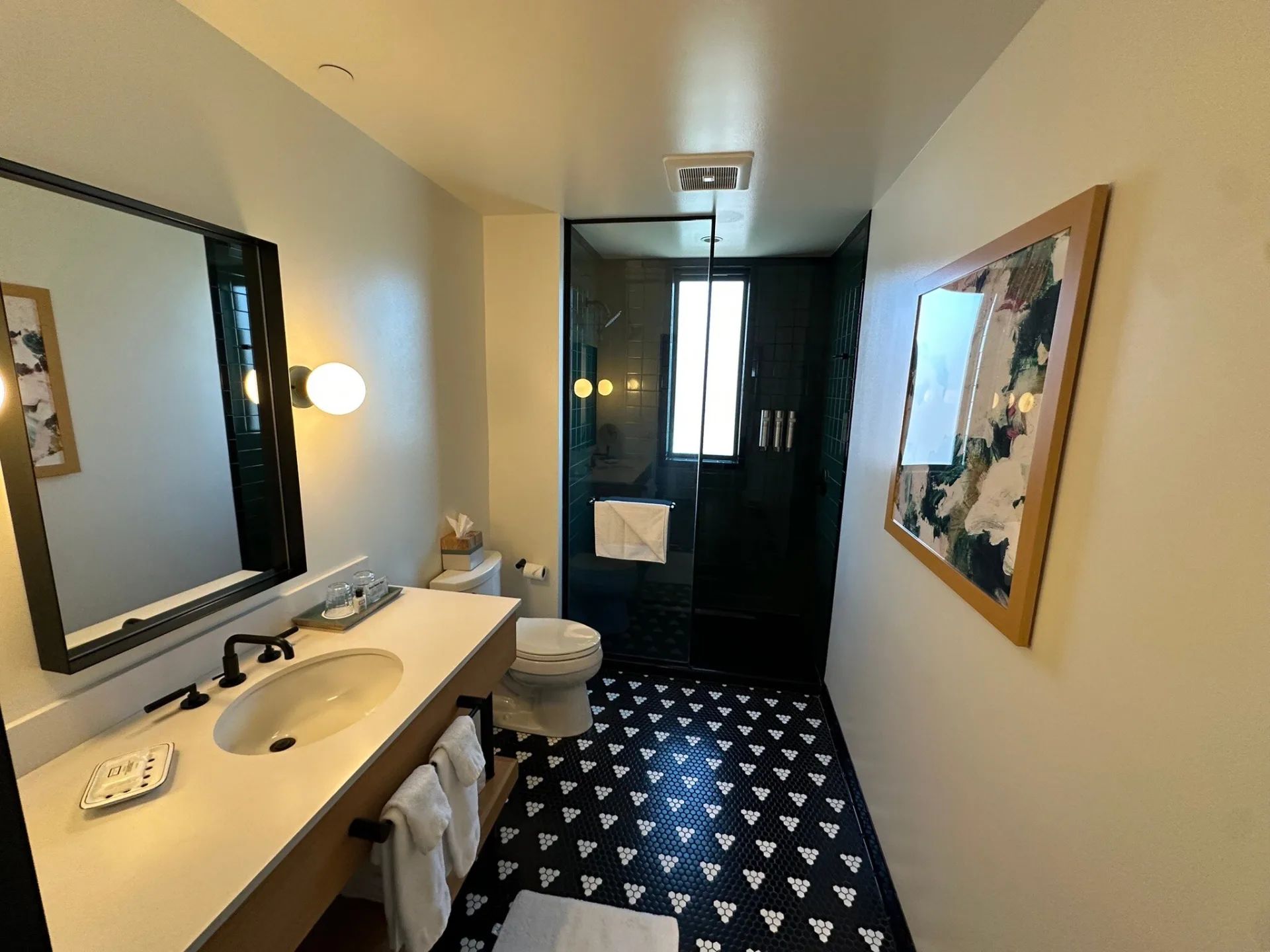 El Capitan Hotel interior