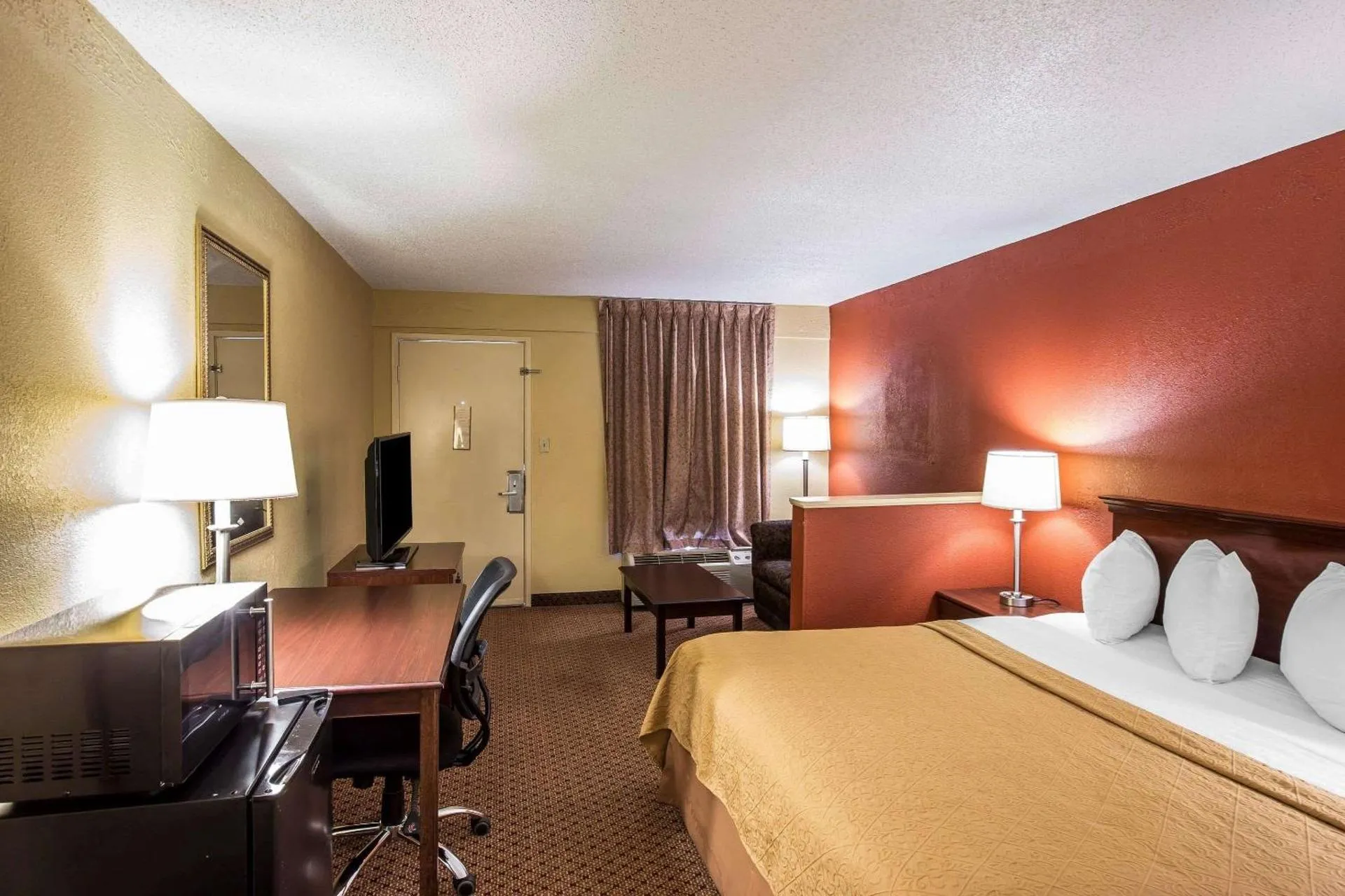 Dog Friendly Hotel $Gaffney - $Quality Inn Gaffney I-85