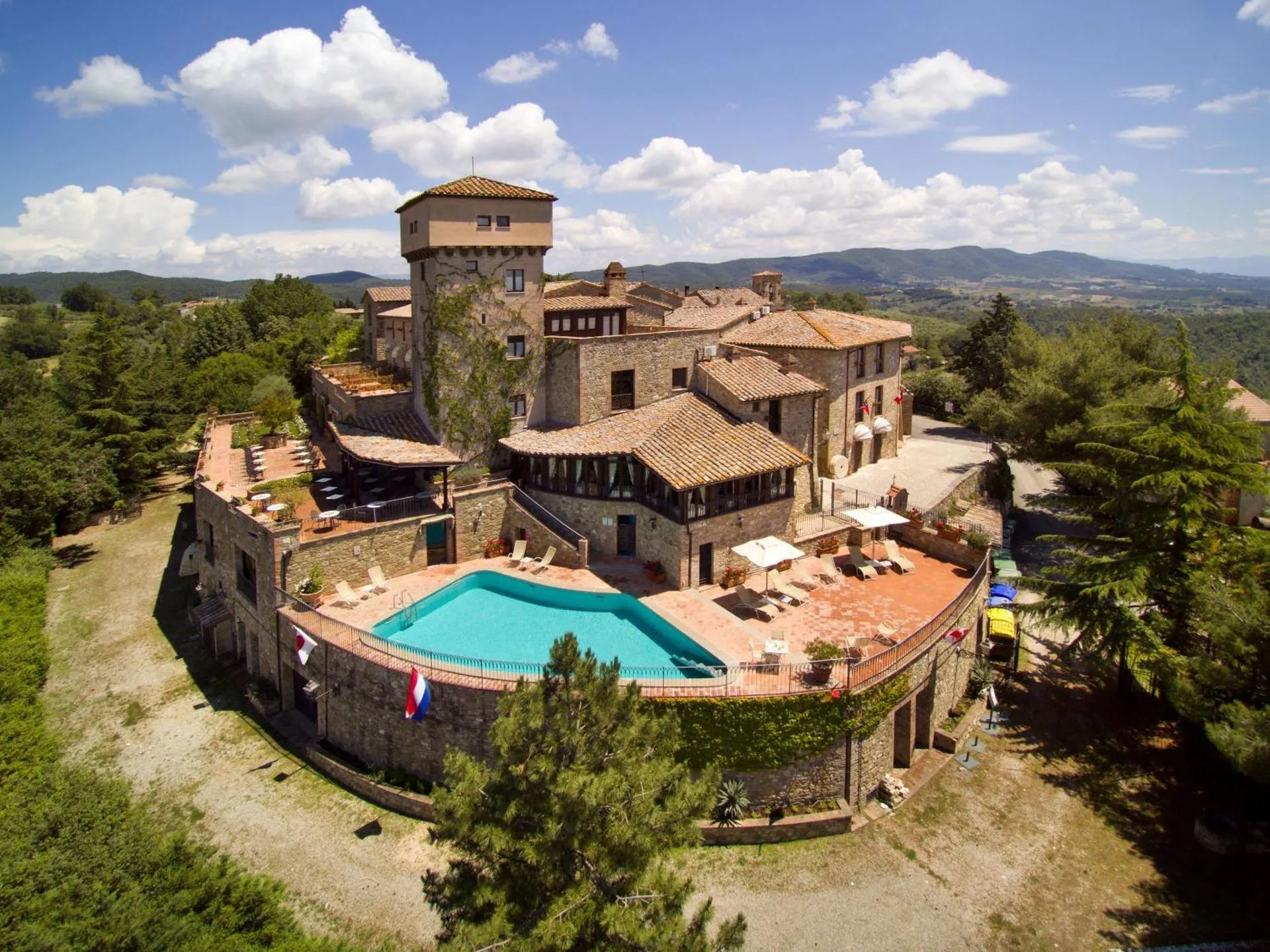 Dog Friendly Hotel $Canalicchio - $Relais Il Canalicchio Country Resort & SPA