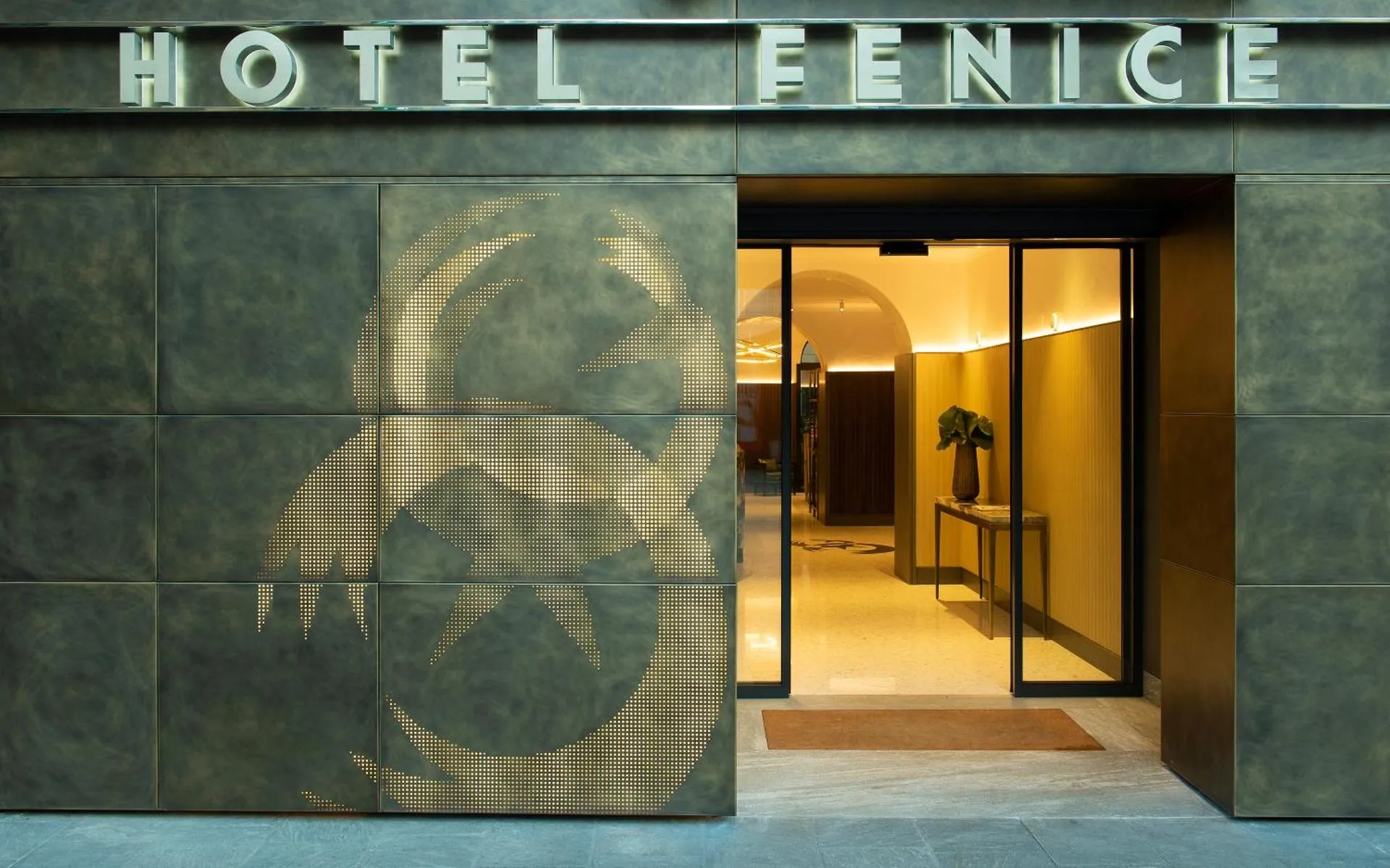 Dog Friendly Hotel $Milan - $Hotel Fenice