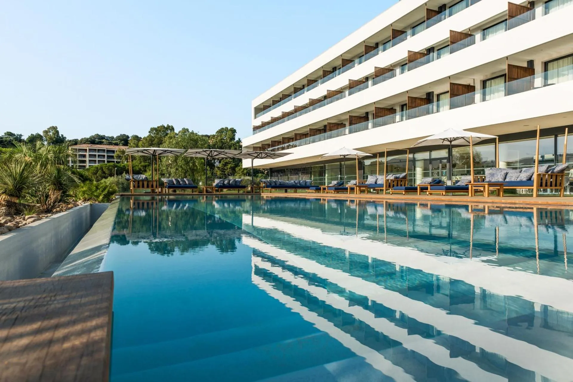 Dog Friendly Hotel $Porto-Vecchio - $Golden Tulip Porto-Vecchio