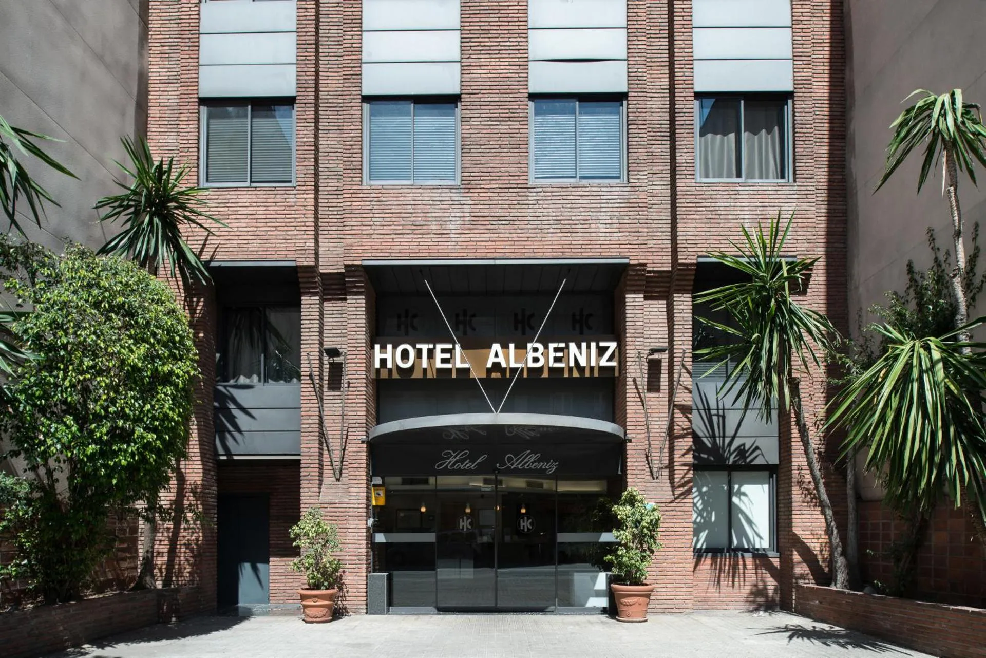 Dog Friendly Hotel $Barcelona - $Catalonia Albeniz