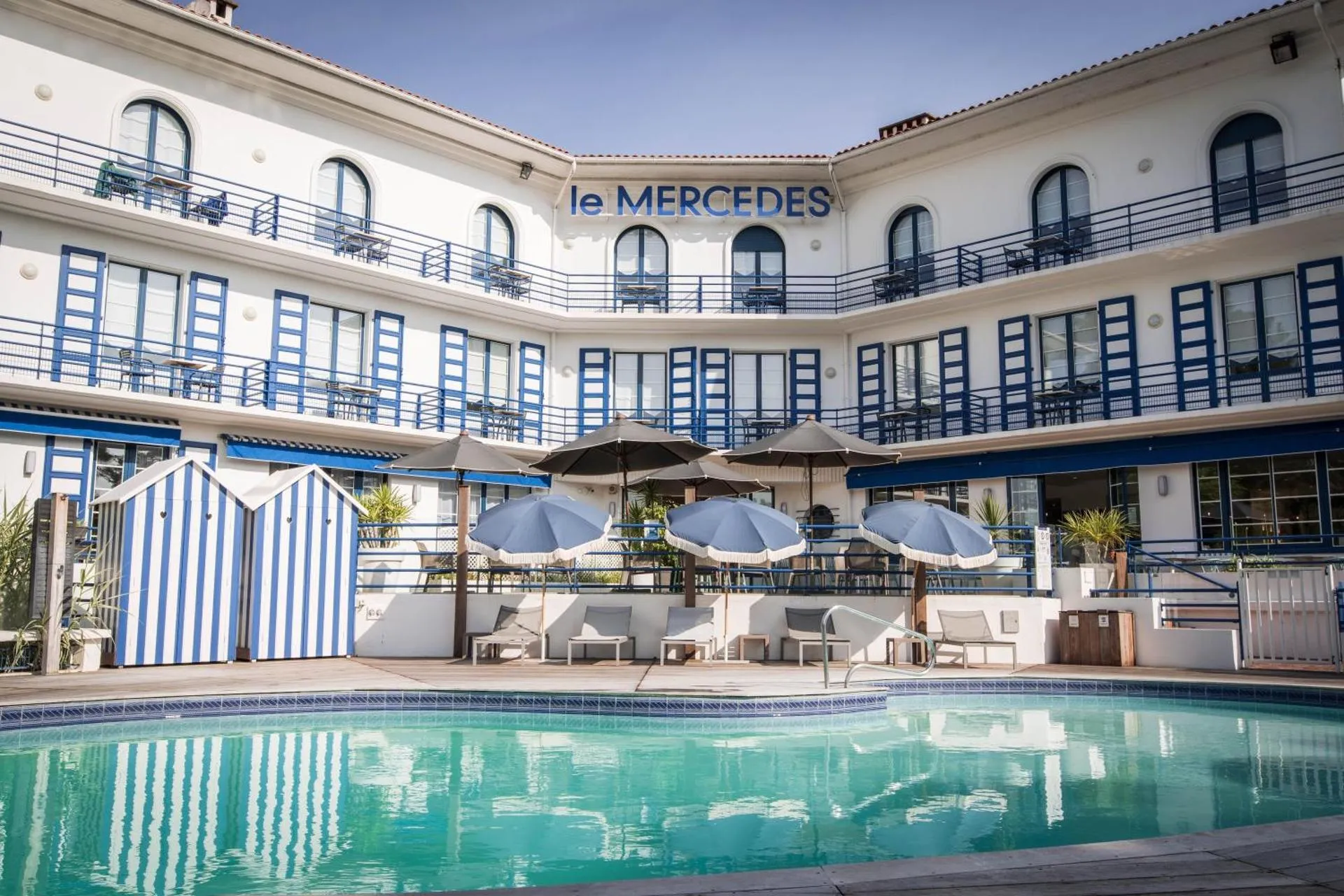 Dog Friendly Hotel $Hossegor - $Hotel Mercedes
