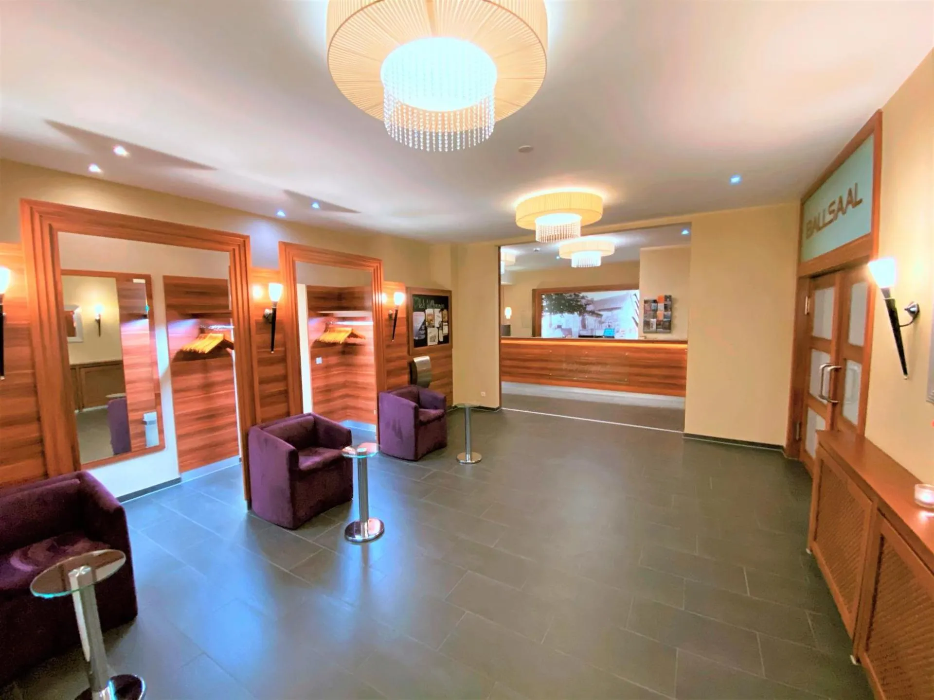 Dog Friendly Hotel $Schledehausen - $Hünerbein's Posthotel