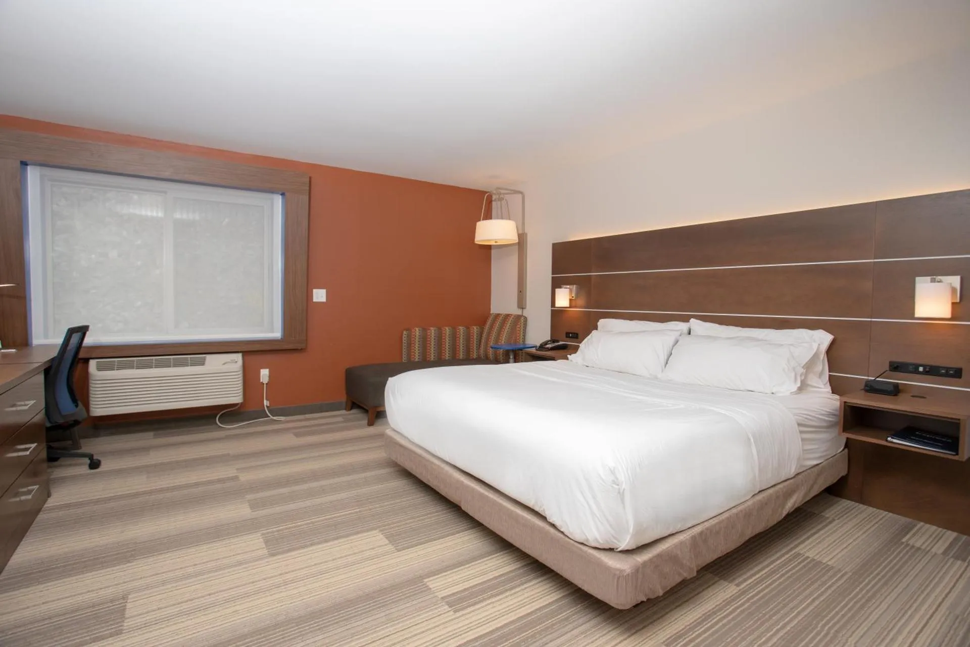 Holiday Inn Express Houghton-Keweenaw, an IHG Hotel