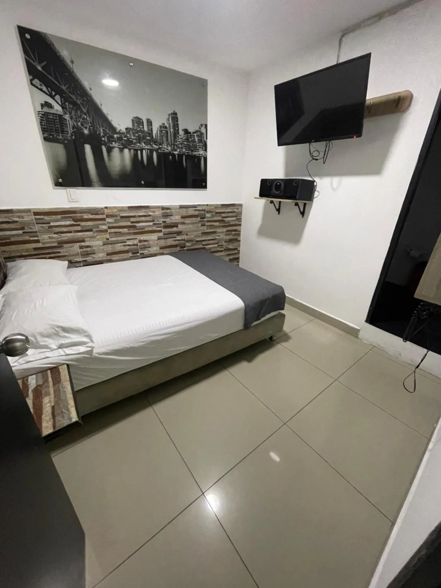 HOTEL SELECT