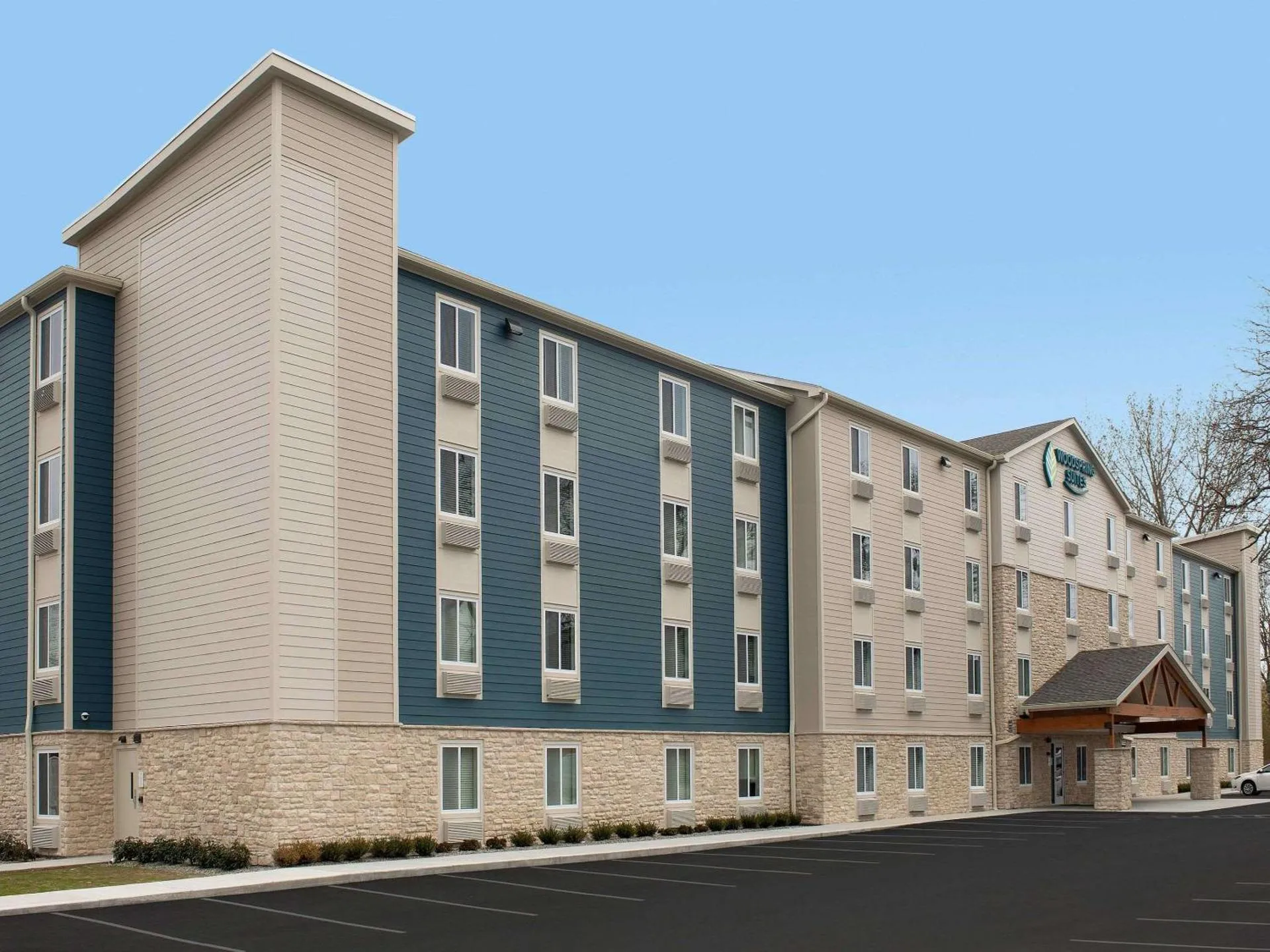 Dog Friendly Hotel $Merrillville - $WoodSpring Suites Merrillville
