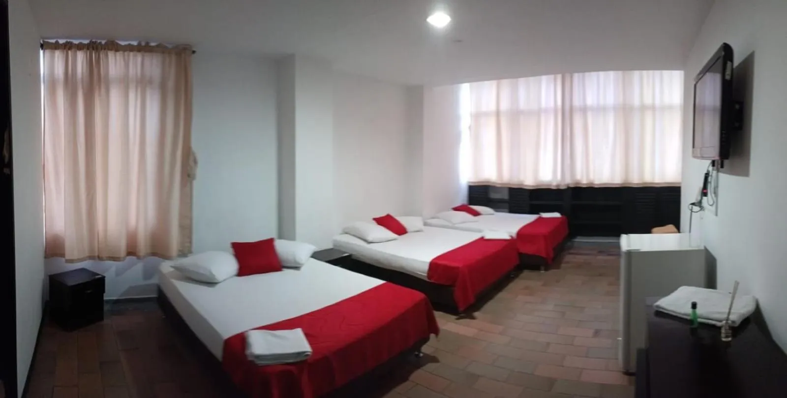 Hotel Catalina Plaza