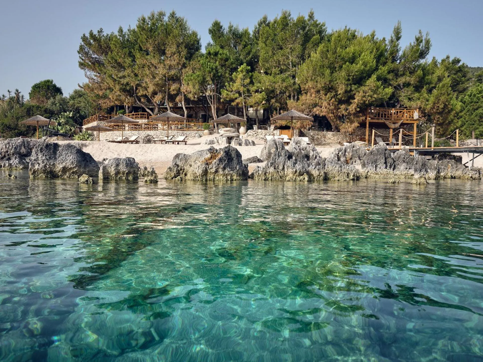 Nobelos Seaside Lodge