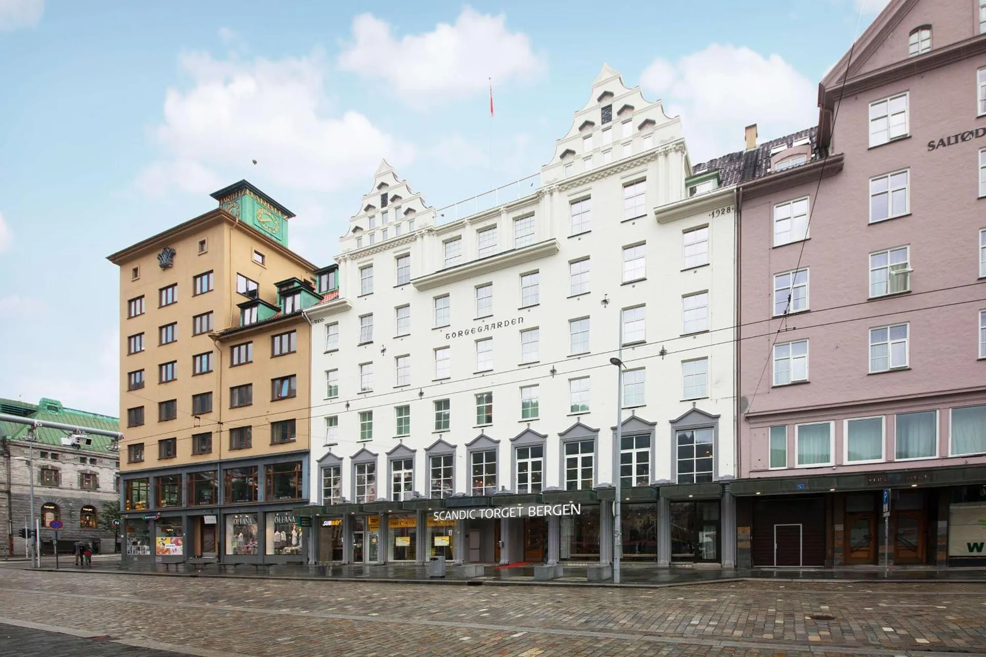 Dog Friendly Hotel $Bergen - $Scandic Torget Bergen