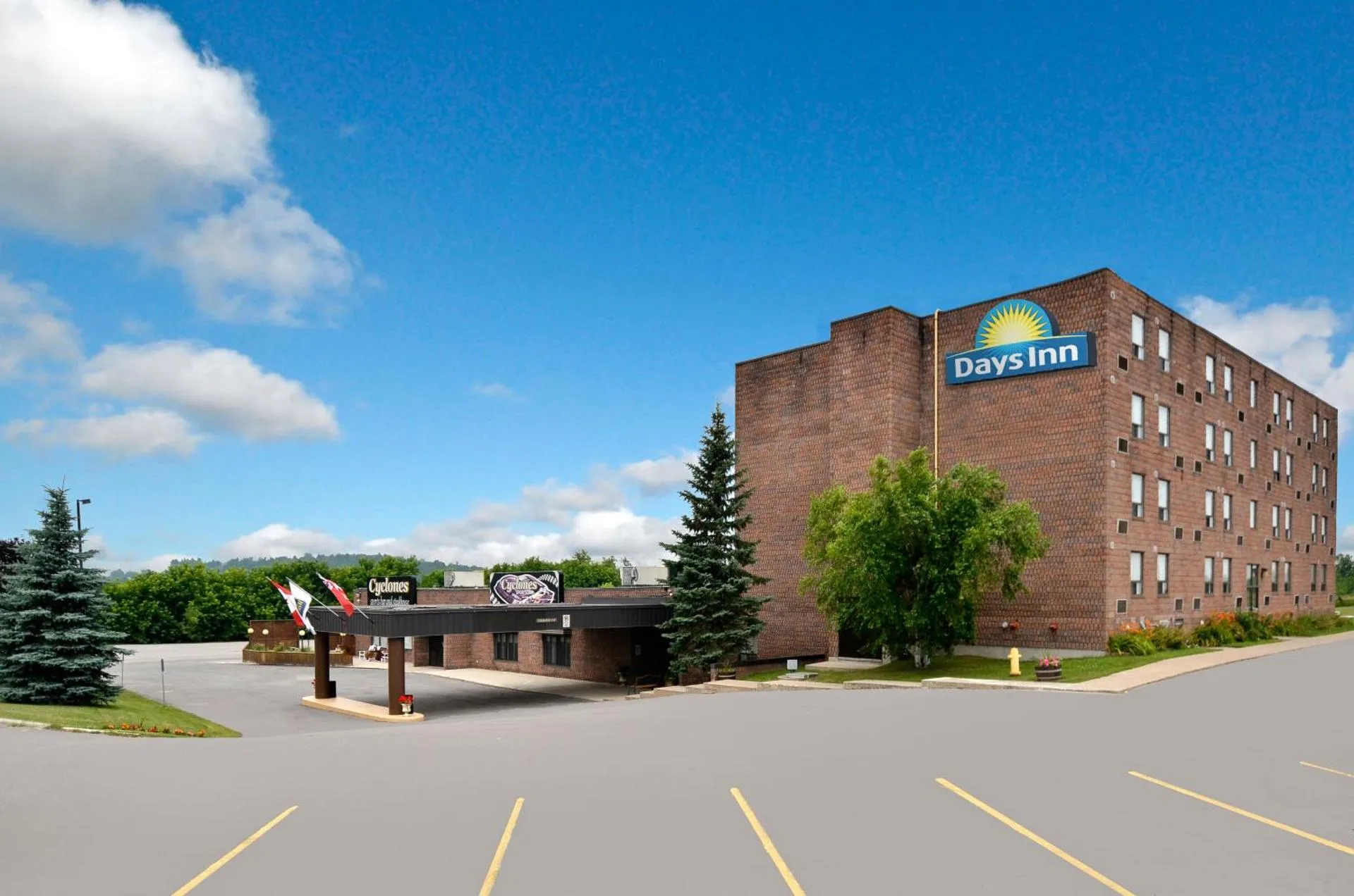 Days Inn by Wyndham Renfrew Conference Centre