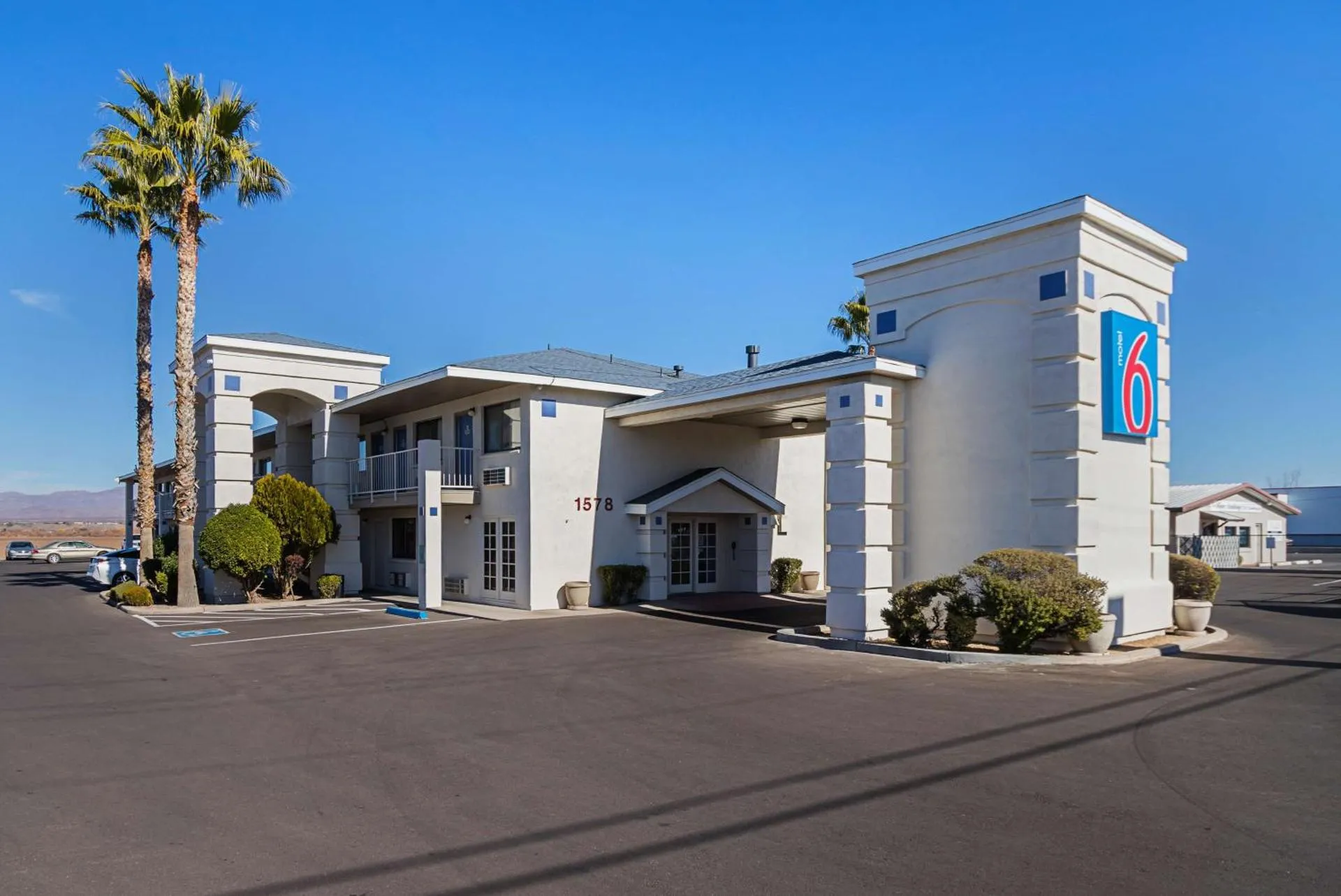 Dog Friendly Hotel $Safford - $Motel 6-Safford, AZ