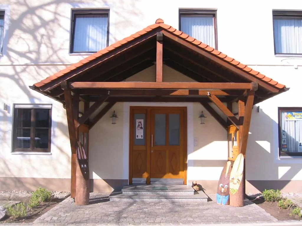 Dog Friendly Hotel $Waidhofen - $Gasthof Bogenrieder