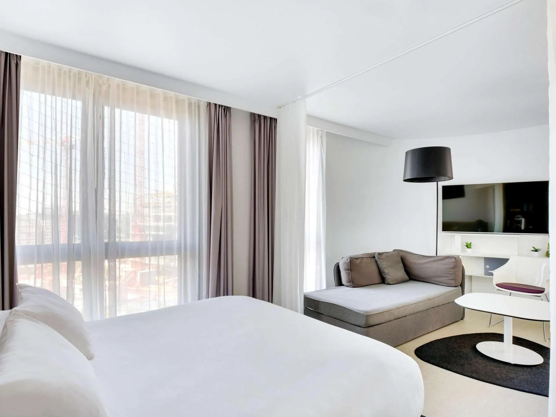 Novotel Suites Paris Issy Les Moulineaux
