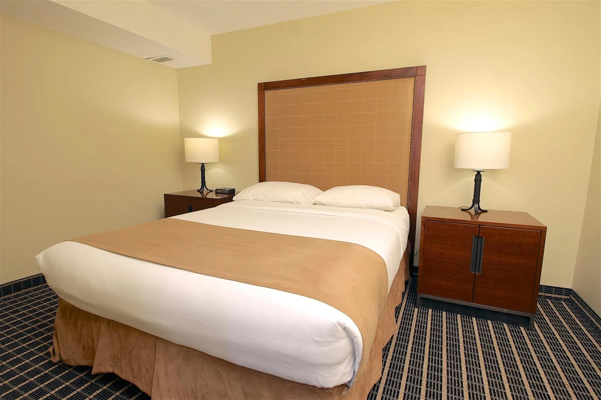 Medicine Hat Suites