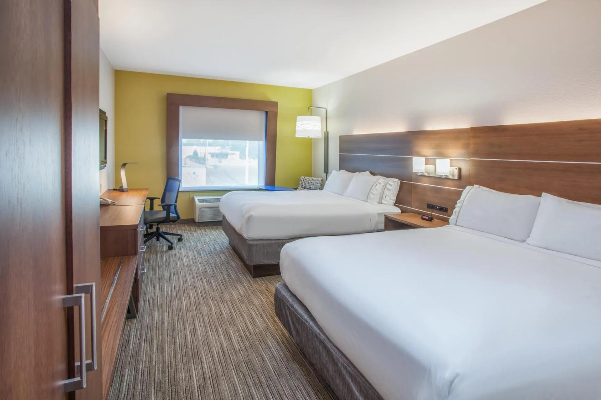 Holiday Inn Express Hotel and Suites Texarkana, an IHG Hotel