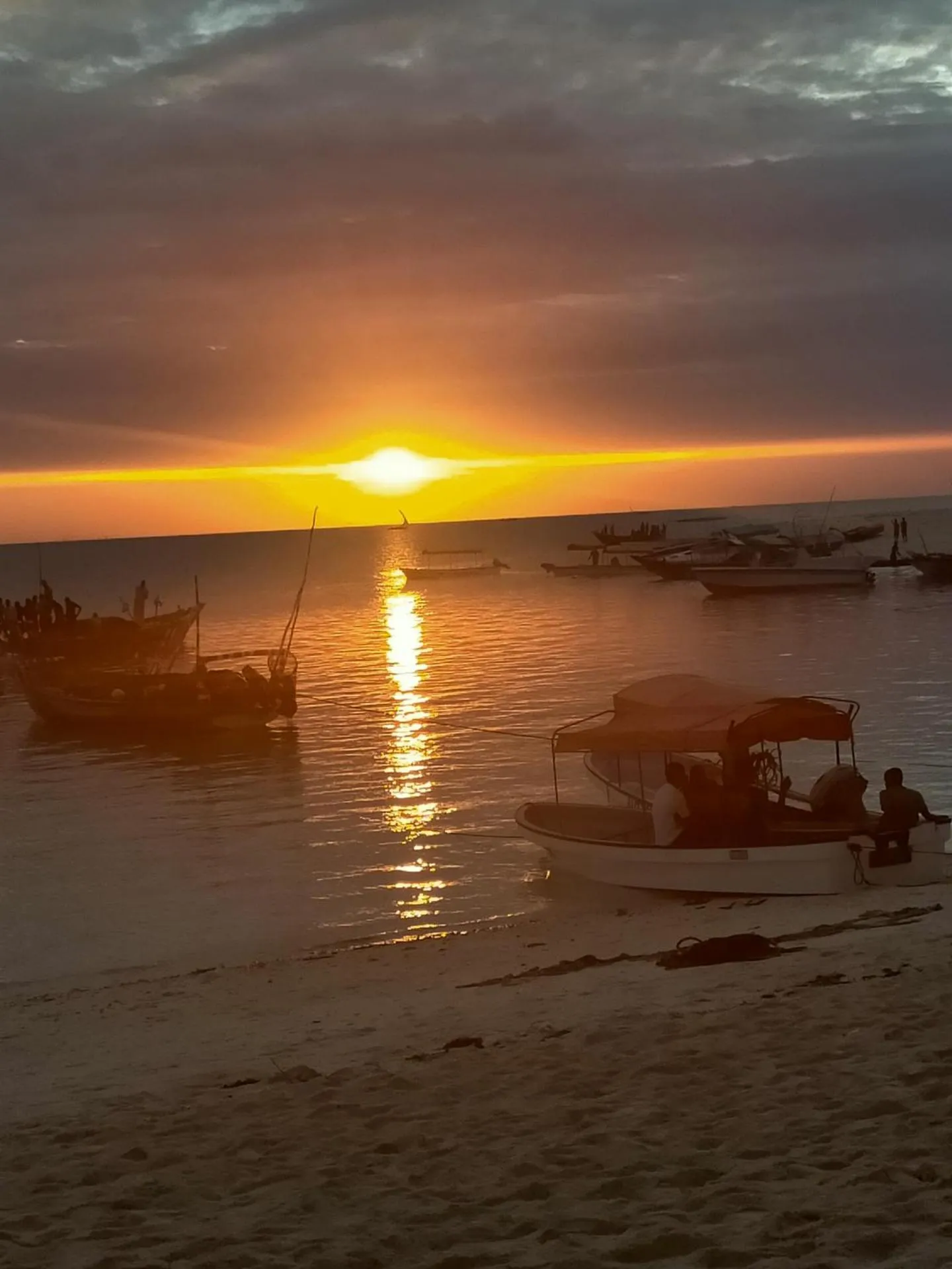Mano Kendwa Beach