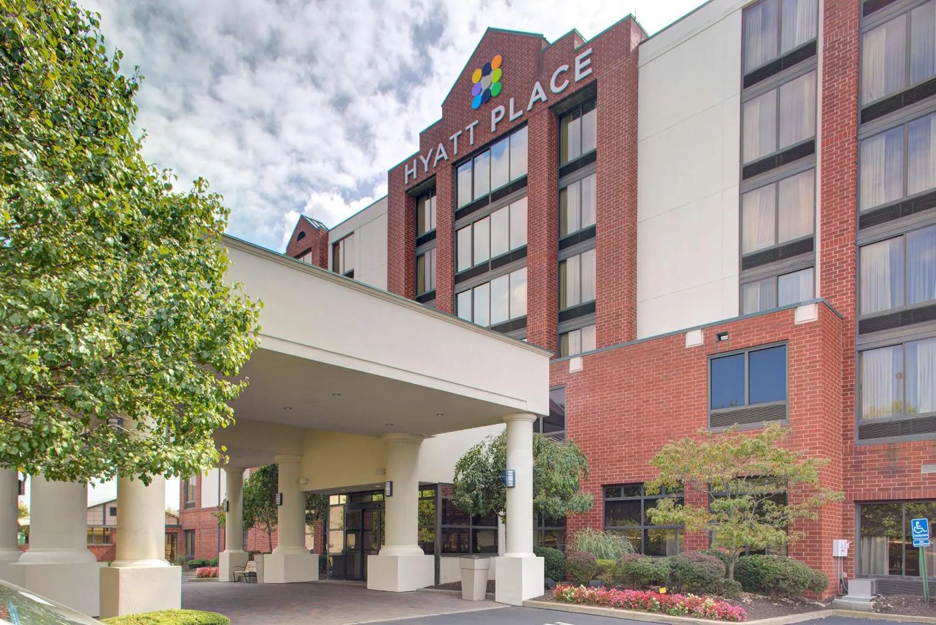Dog Friendly Hotel $Robinson Township - $Hyatt Place Pittsburgh Airport