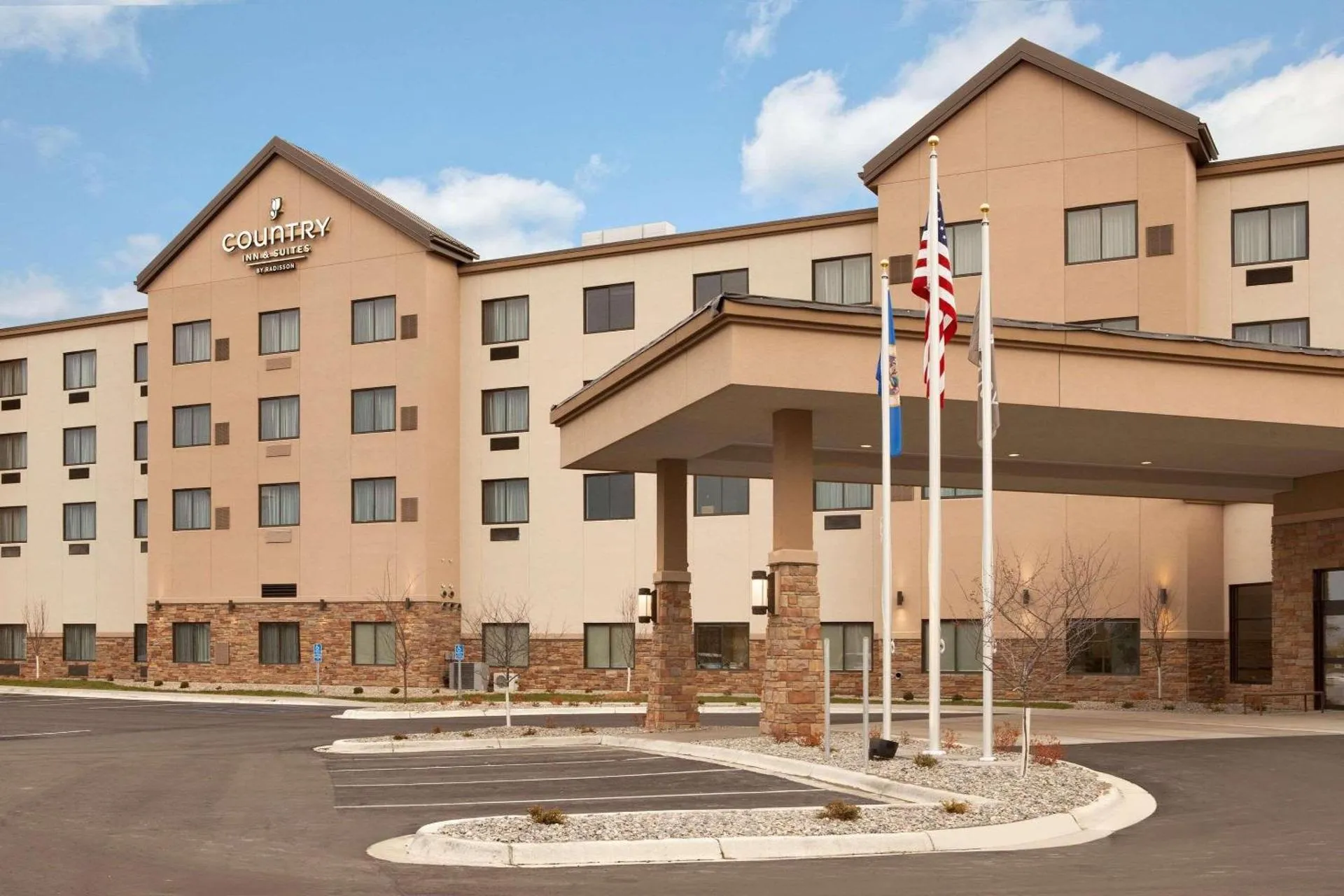 Dog Friendly Hotel $Bemidji - $Country Inn & Suites by Radisson, Bemidji, MN