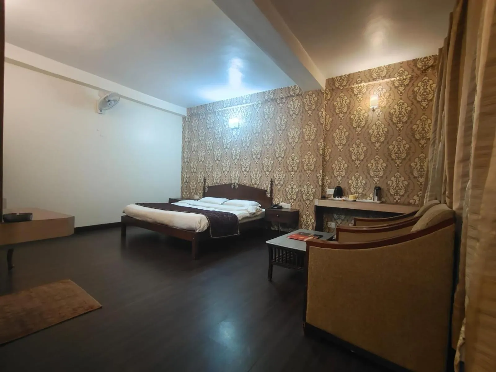 Hotel Himland East-Drive in hotel in the heart of the city