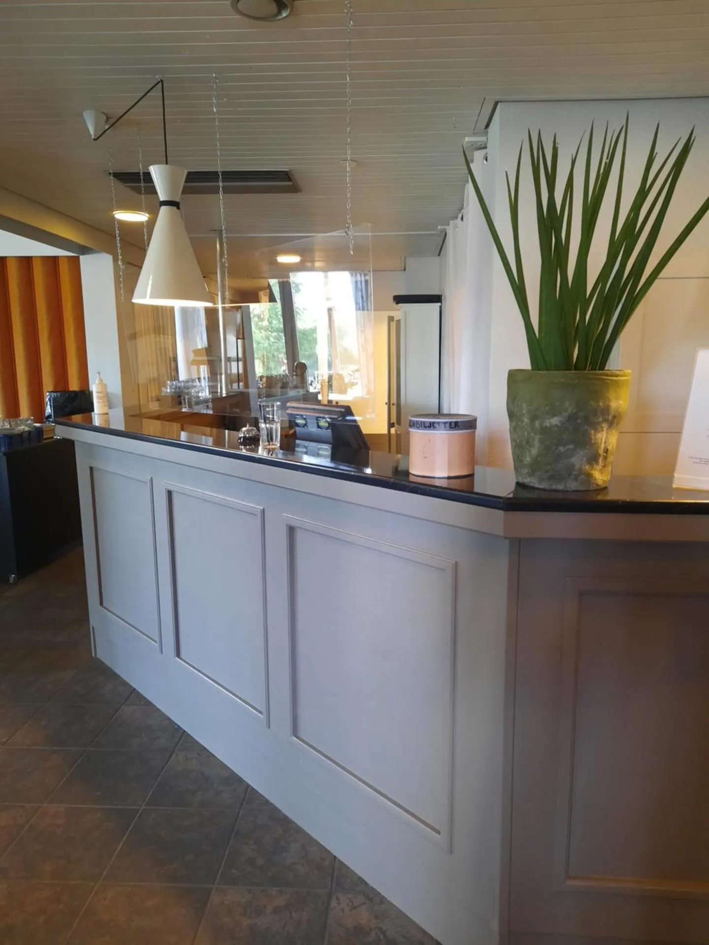 Dog Friendly Hotel $Uusikaarlepyy - $Juthbacka Hotell