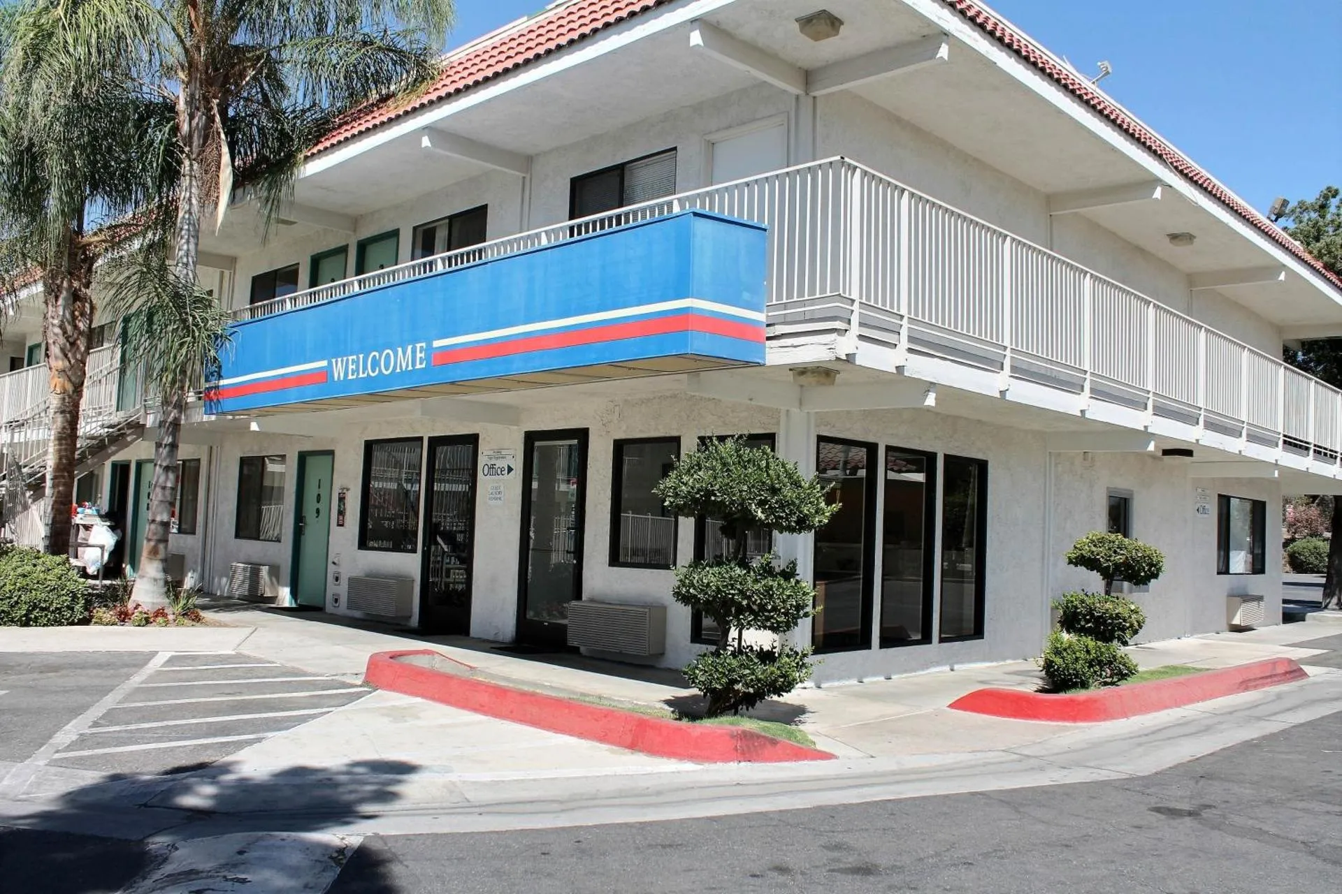Motel 6-Bakersfield, CA - Convention Center