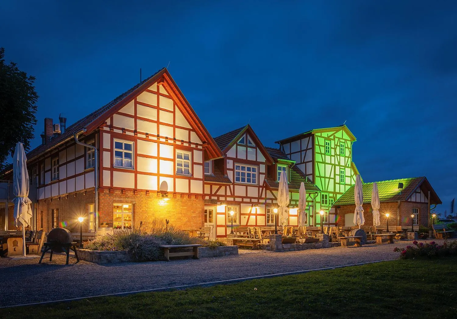 Dog Friendly Hotel $Dachwig - $Hotel Restaurant Mühlenhof Bosse