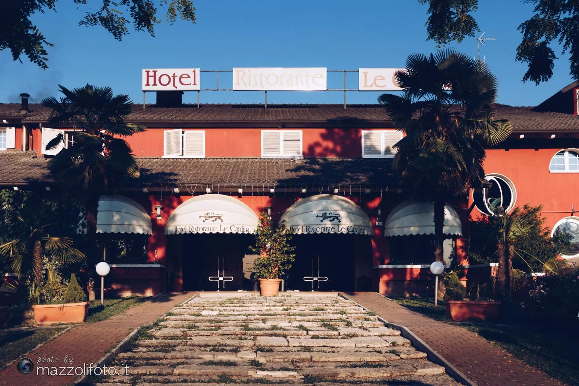 Dog Friendly Hotel $Bastiglia - $Hotel Le Cardinal
