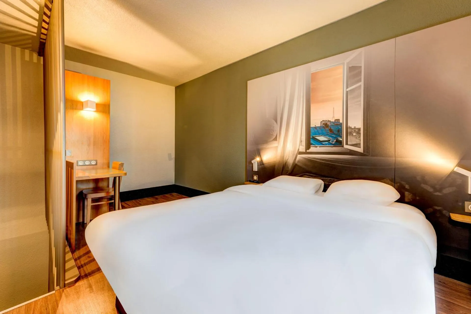 Dog Friendly Hotel $Saint-Witz - $B&B HOTEL Saint-Witz