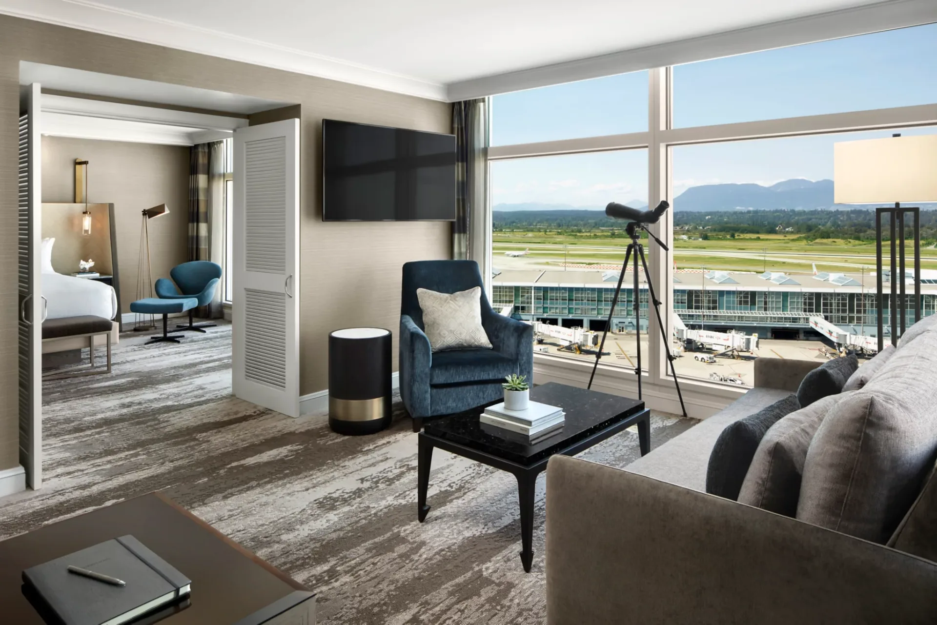 Fairmont Vancouver Airport interior