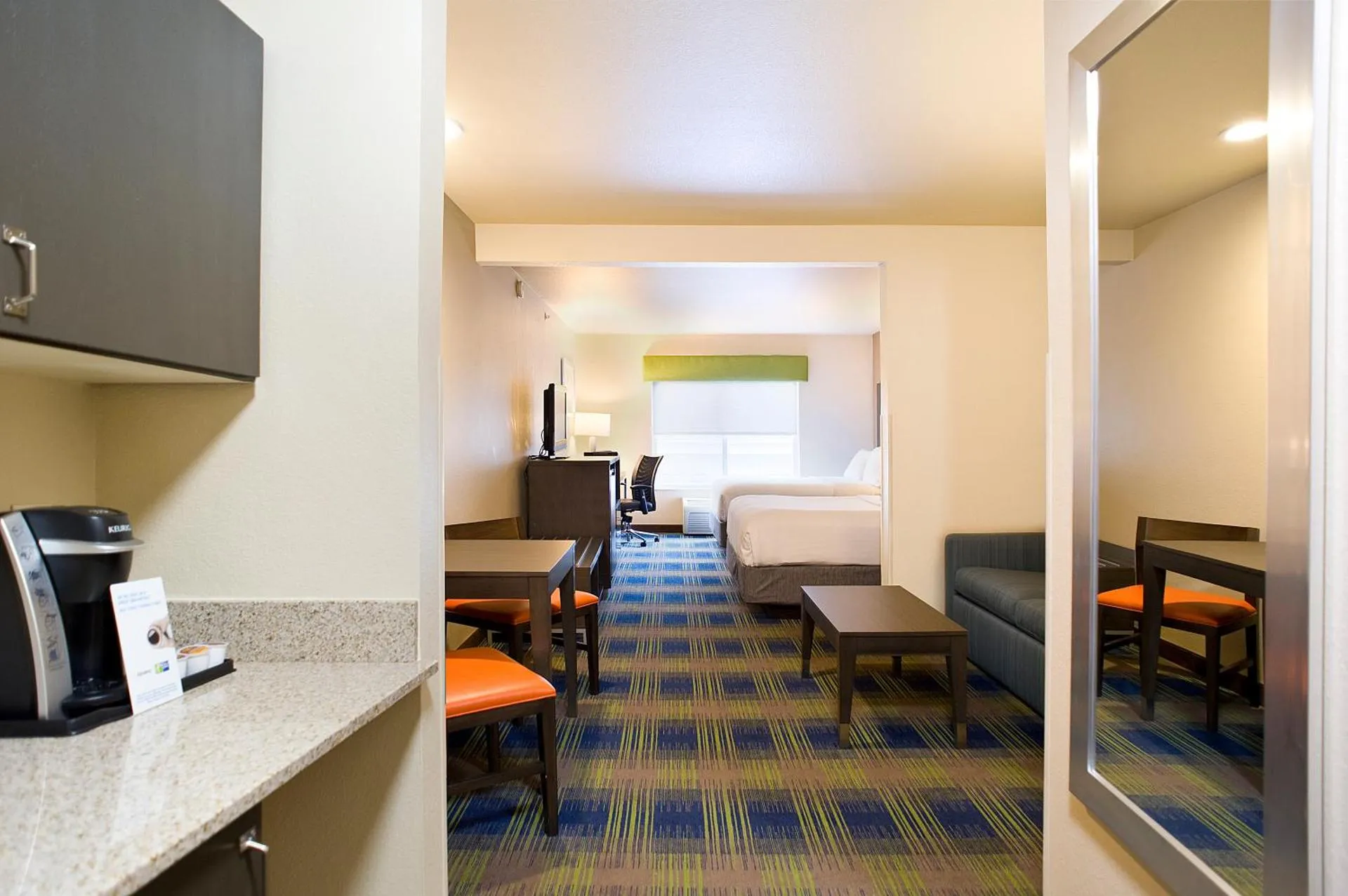 Dog Friendly Hotel $Brookings - $Holiday Inn Express Hotel & Suites Brookings, an IHG Hotel