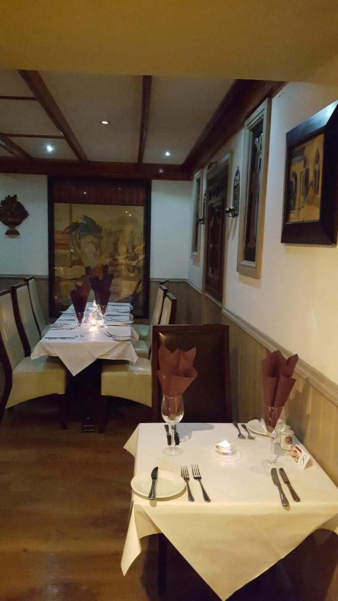 Dog Friendly Inn $Eaglescliffe - $Locomotion