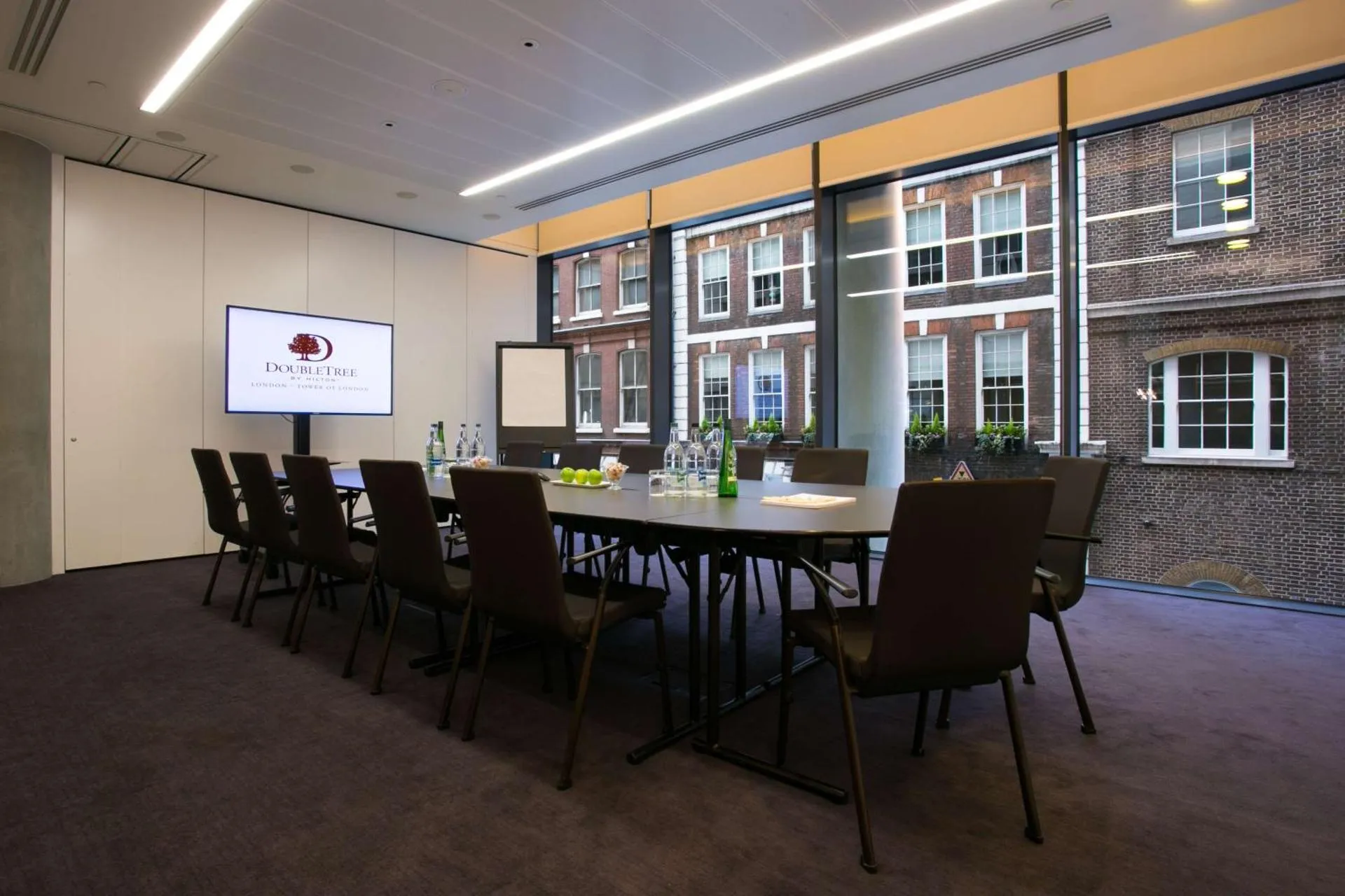 DoubleTree Tower of London interior
