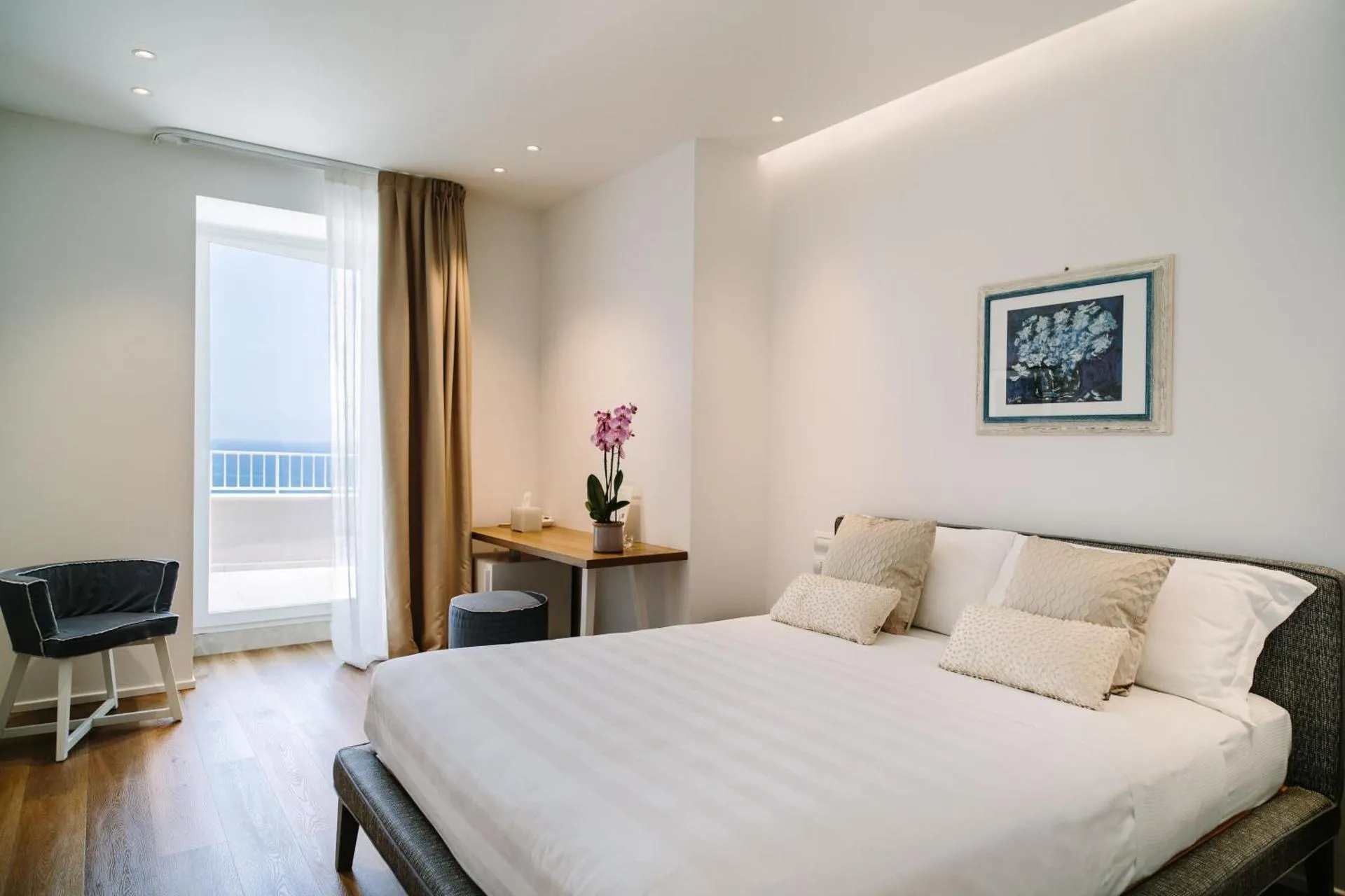 Dog Friendly Hotel $Numana - $NUMA HOTEL