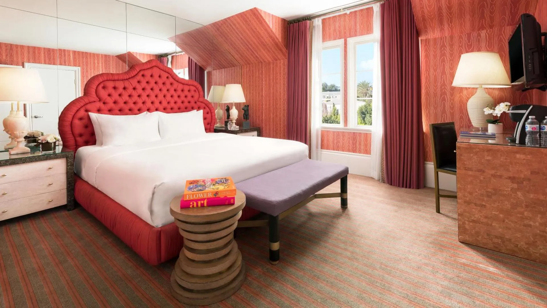 Dog Friendly Hotel $Los Angeles - $Maison 140 Beverly Hills