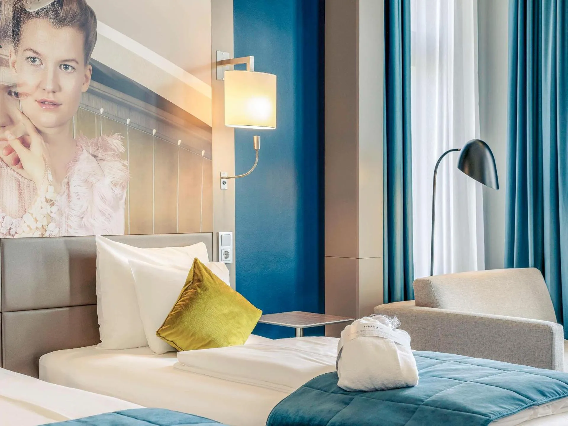Dog Friendly Hotel $Berlin - $Mercure Berlin Wittenbergplatz