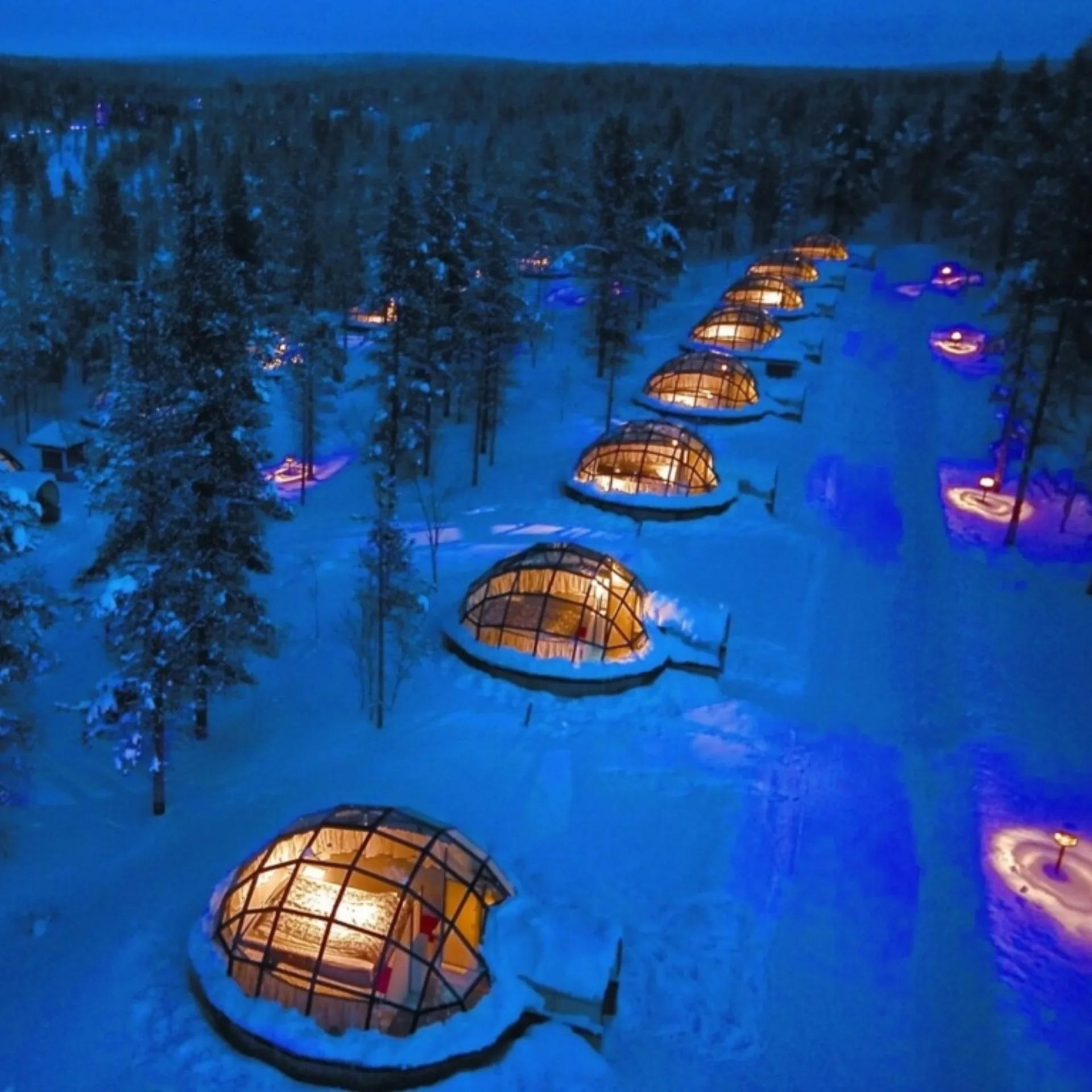 Kakslauttanen Arctic Resort - Igloos and Chalets interior