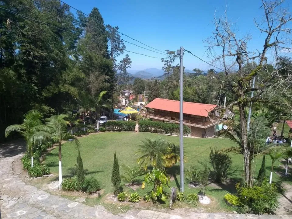 Dog Friendly Hotel $Sasaima - $Centro Vacacional y Recreativo La Ermita - SASAIMA