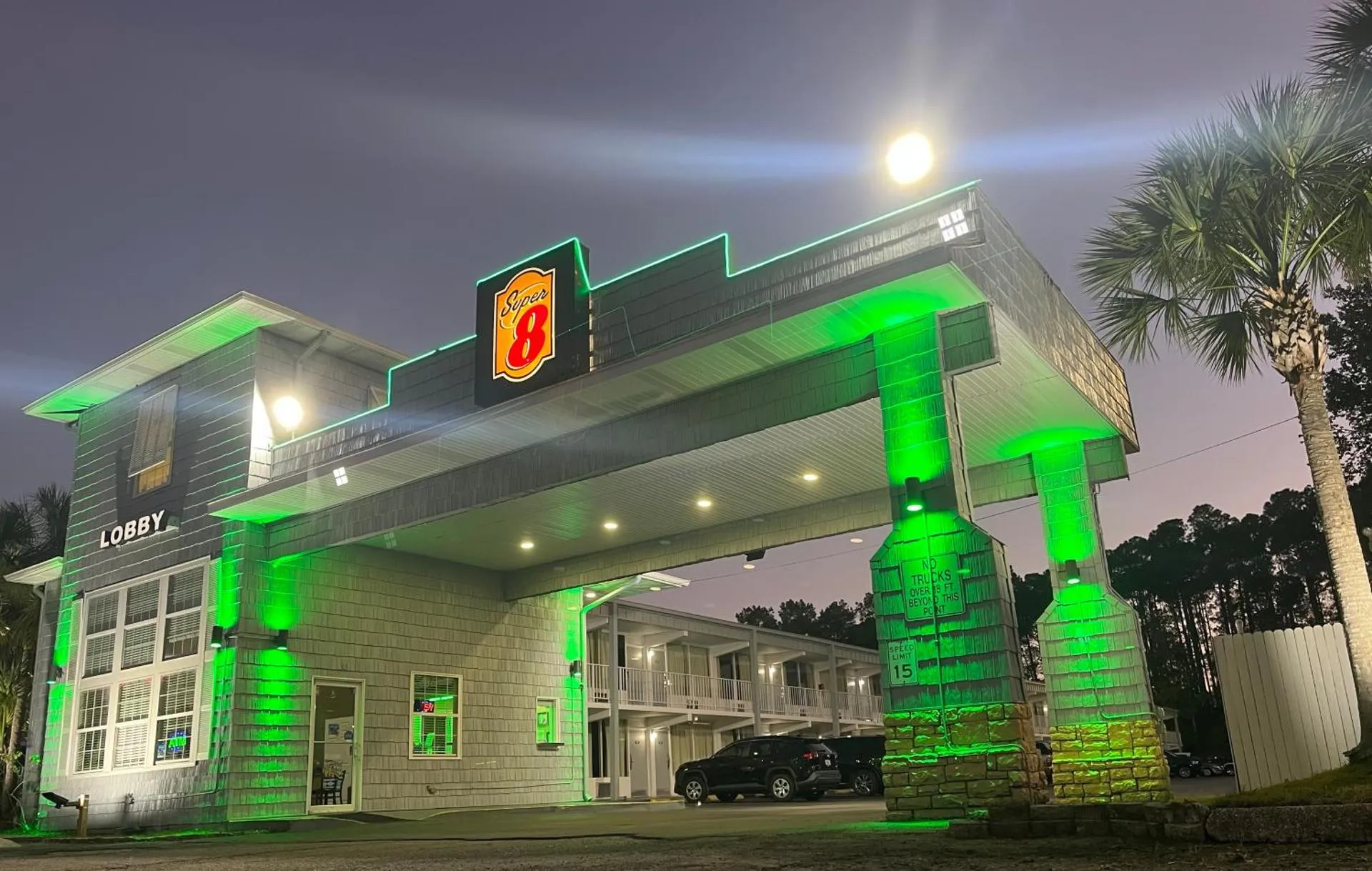 Super 8 by Wyndham Kingsland