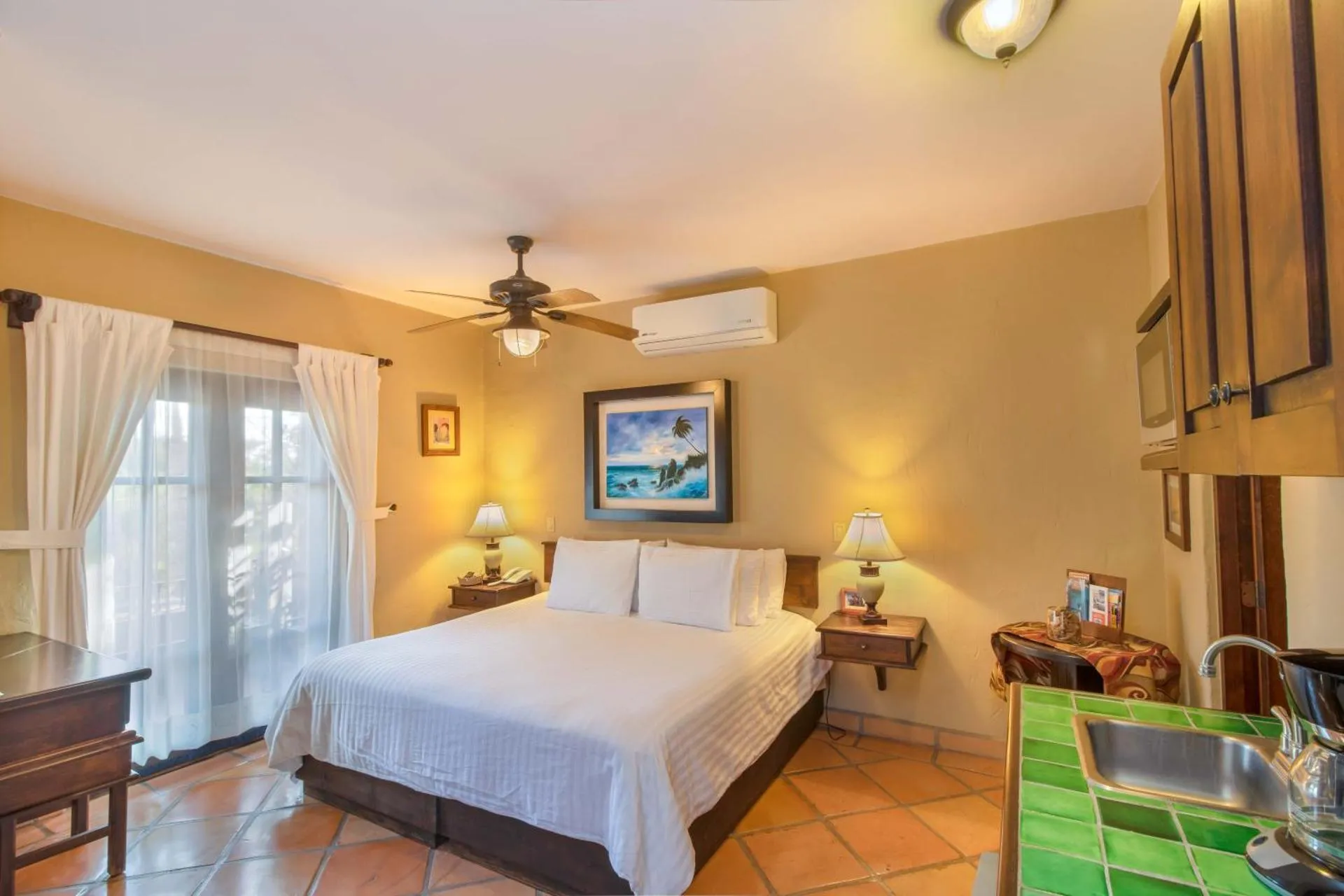Dog Friendly Hotel $Loreto - $Posada del Cortes